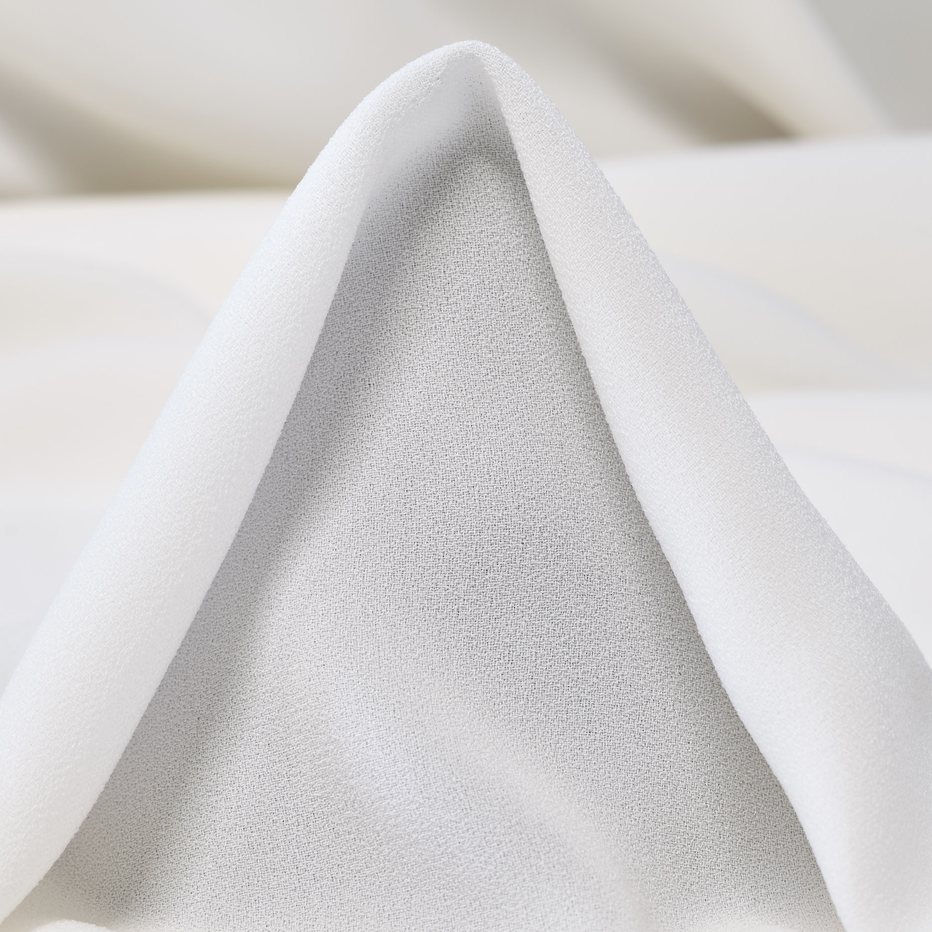 CRÊPE, SATIN, WHITE ONYX (F000041913)