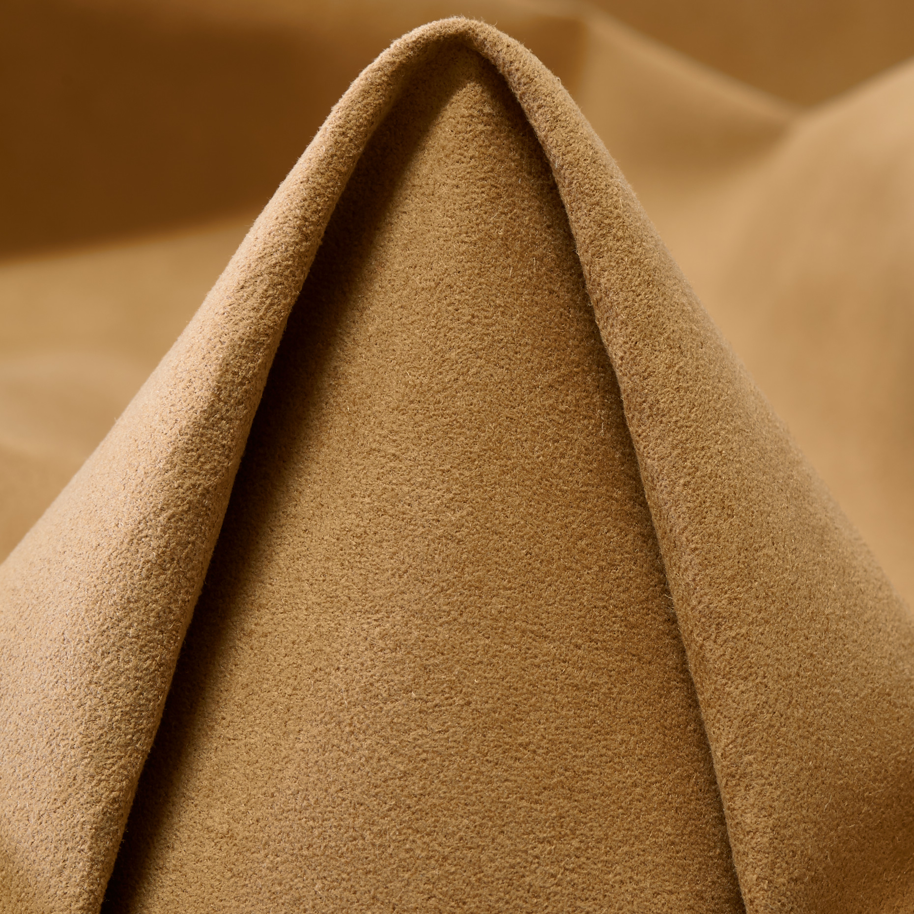 VEGAN LEATHER, IRISH CREAM (F000046557)