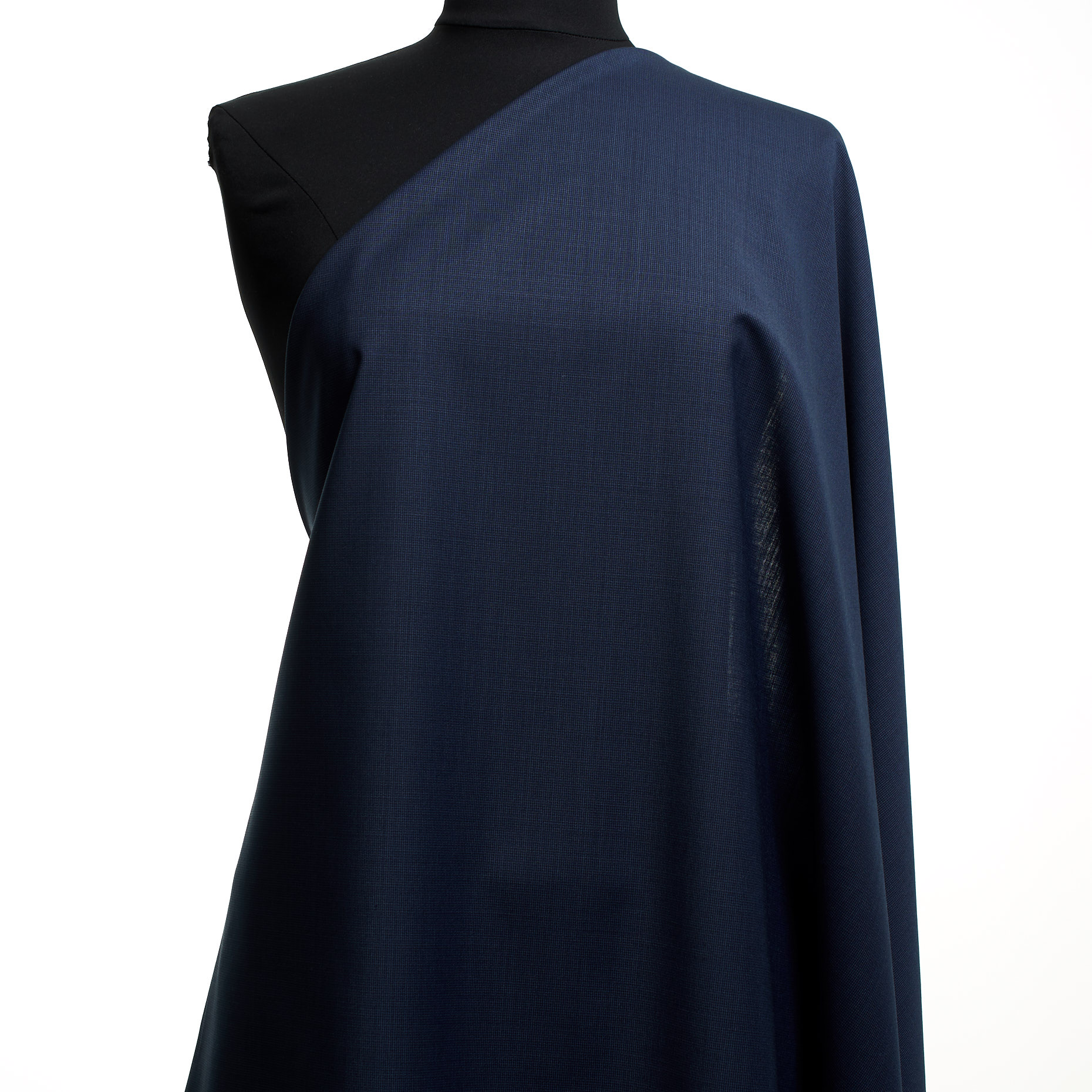 COOL WOOL, VIRGIN WOOL, MICRO DESIGN, NIGHTSHADOW BLUE (F000044265) - Mannequin