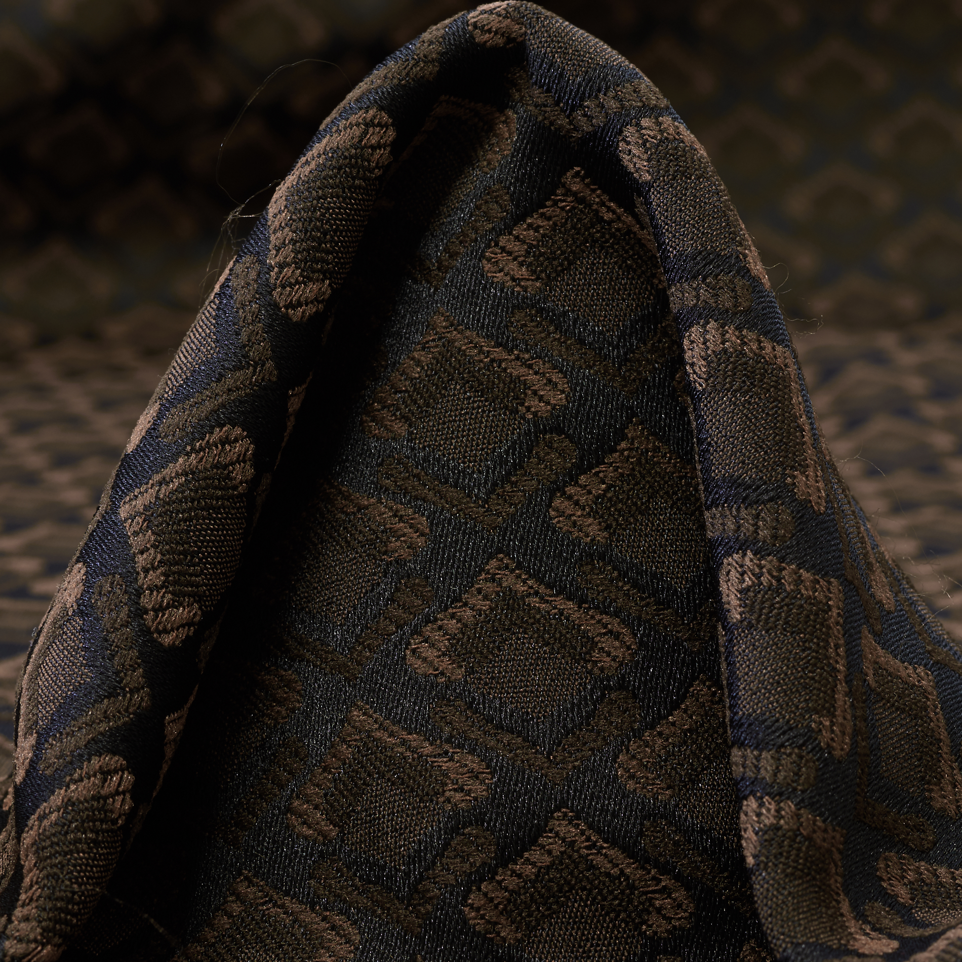 JACQUARD, ELASTIC, MAHOGANY (P2-0001950)