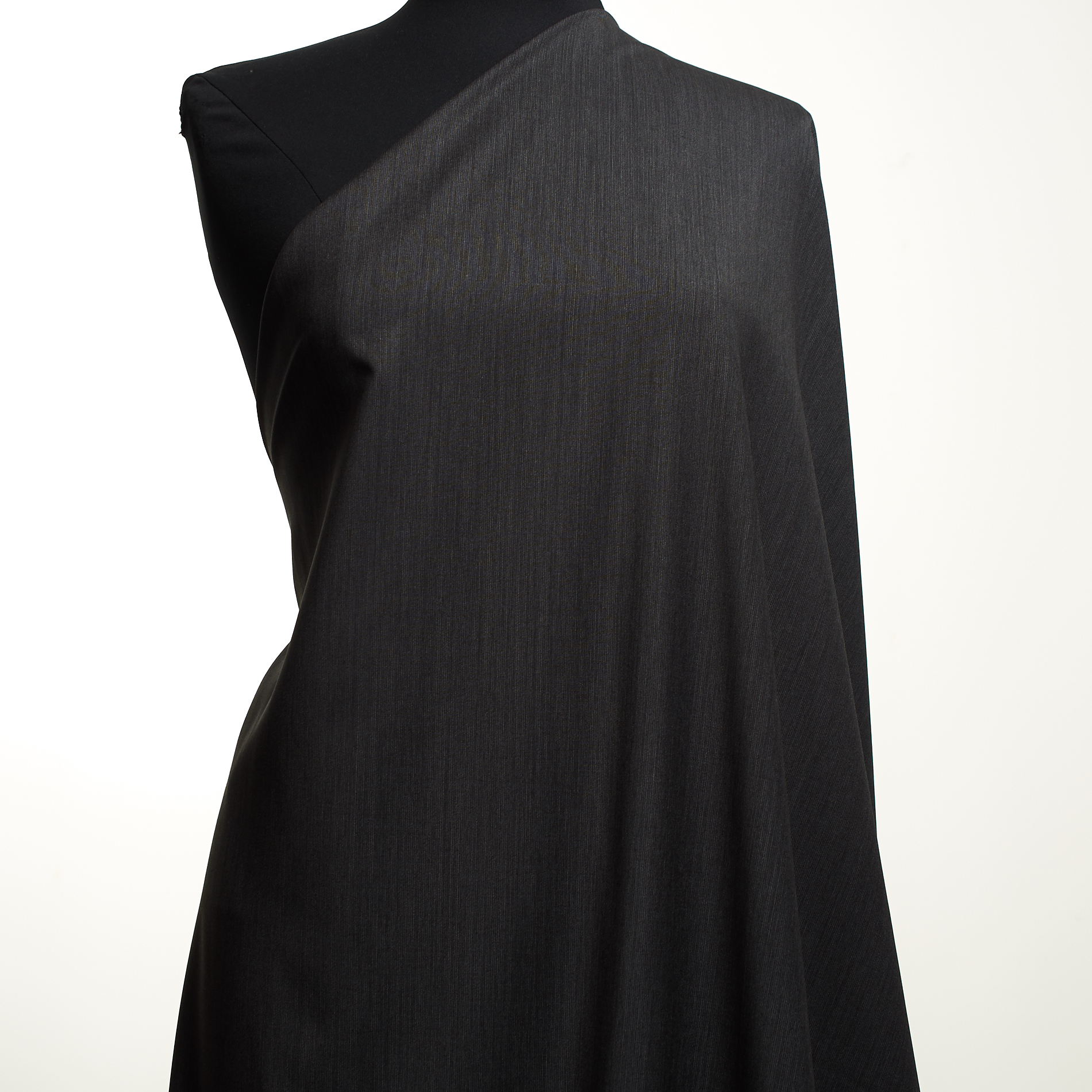 FINE WOOL, MELANGE, EBONY (F000029811) - Mannequin