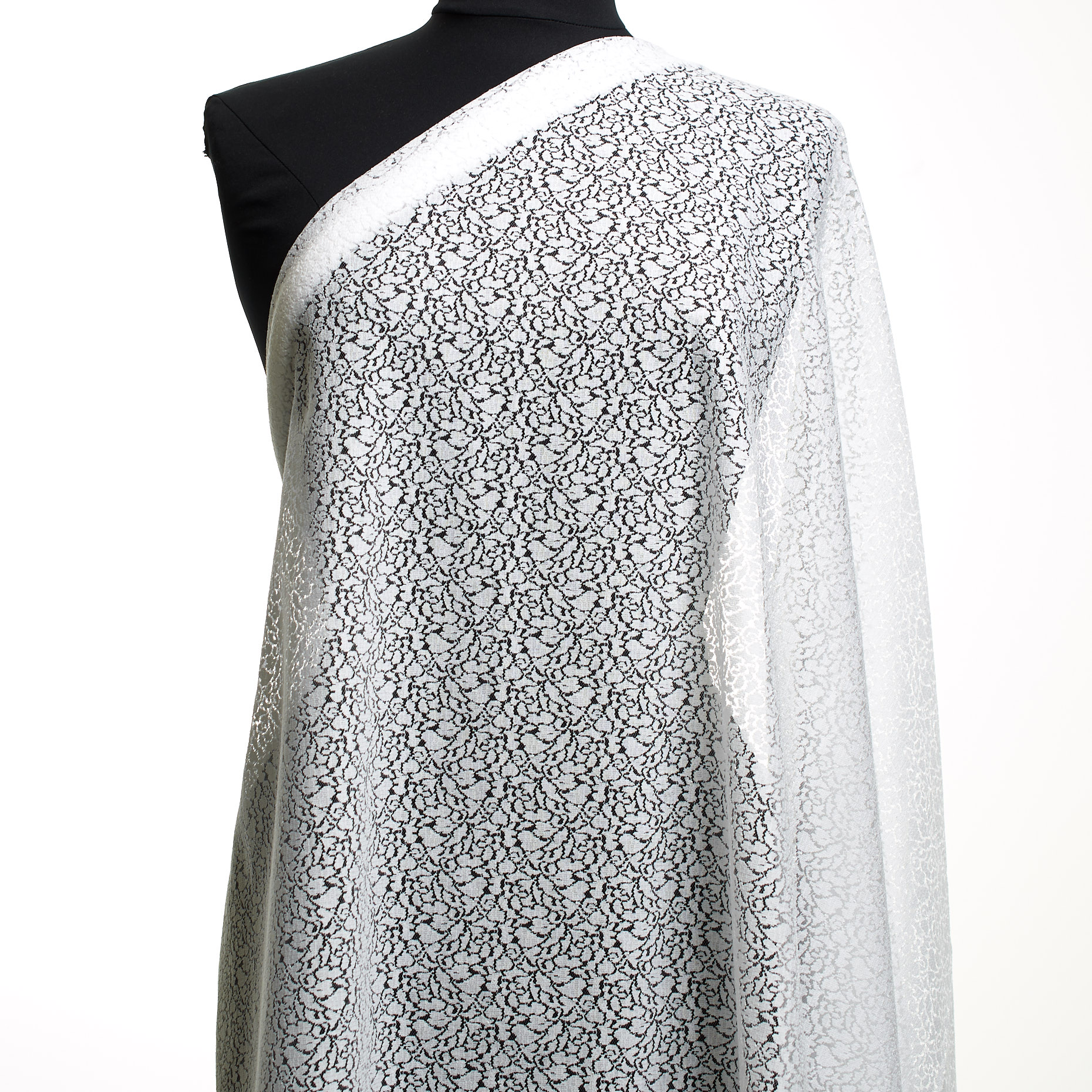LACE, COTTON, FLORAL, BRILLIANT WHITE (F000046202) - Mannequin