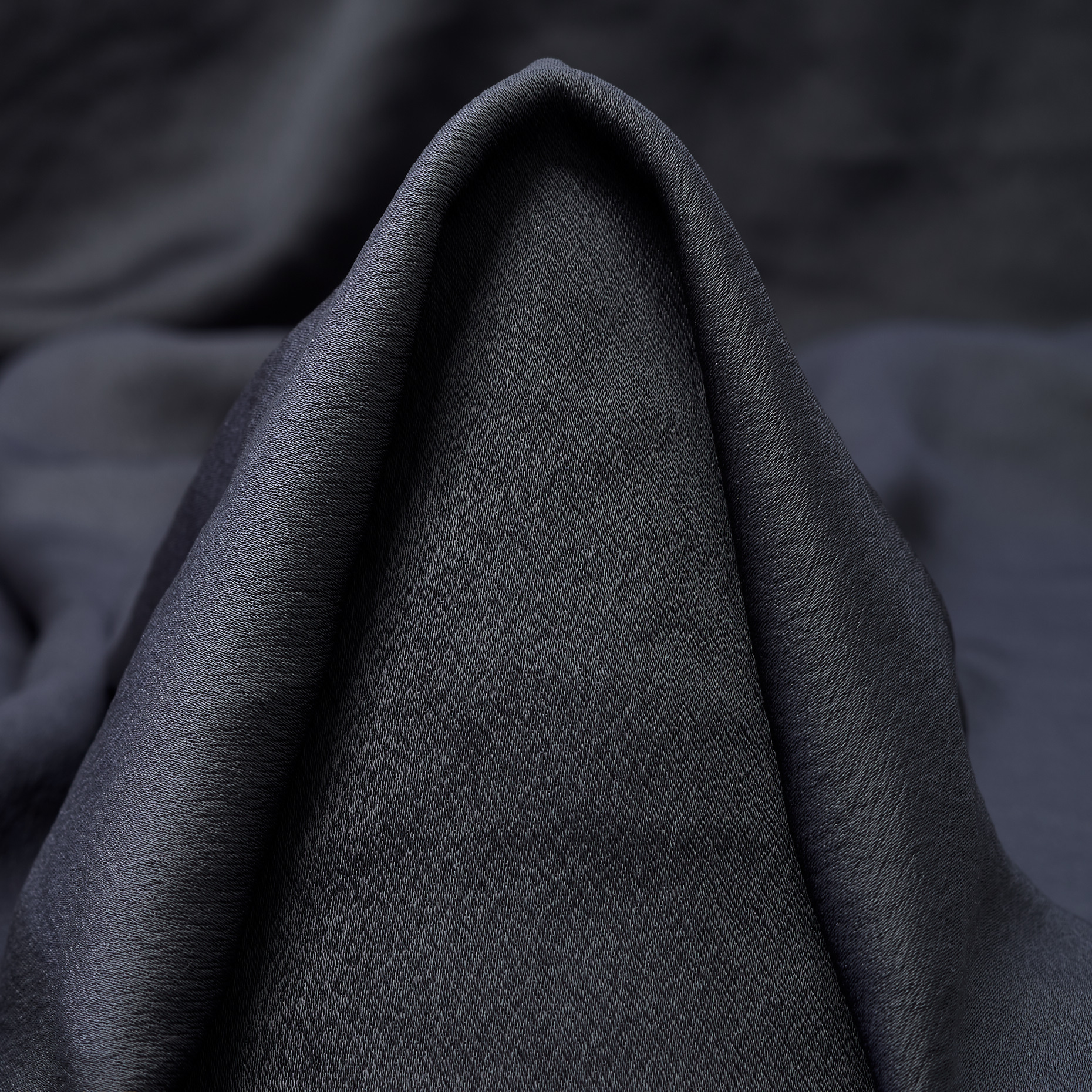 SATIN, WRINKLY, IRON GATE (F000049528)