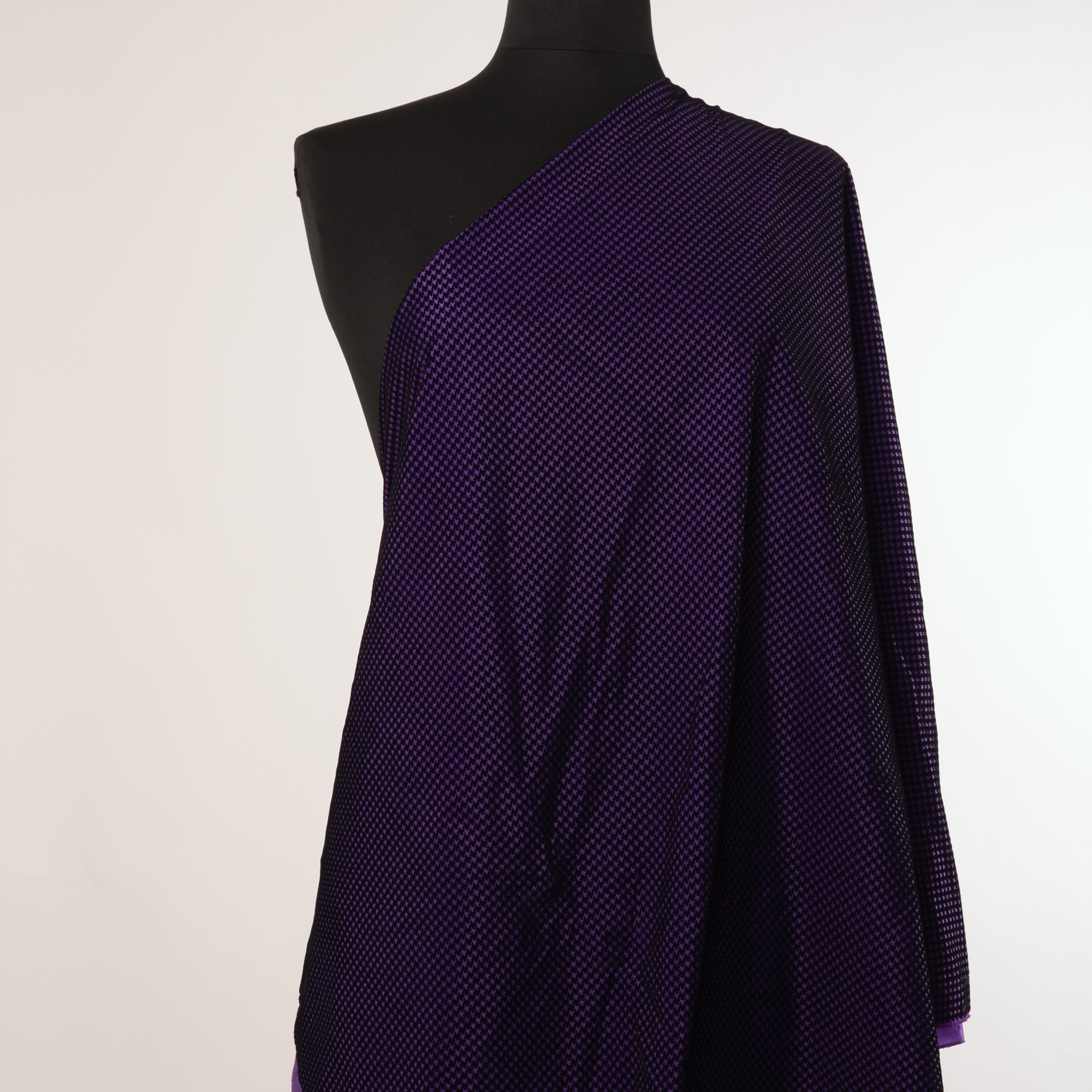 OUTDOOR, NYLON, FLOCK PRINTED, HYACINTH&RAVEN BLACK (F000015391) - Mannequin