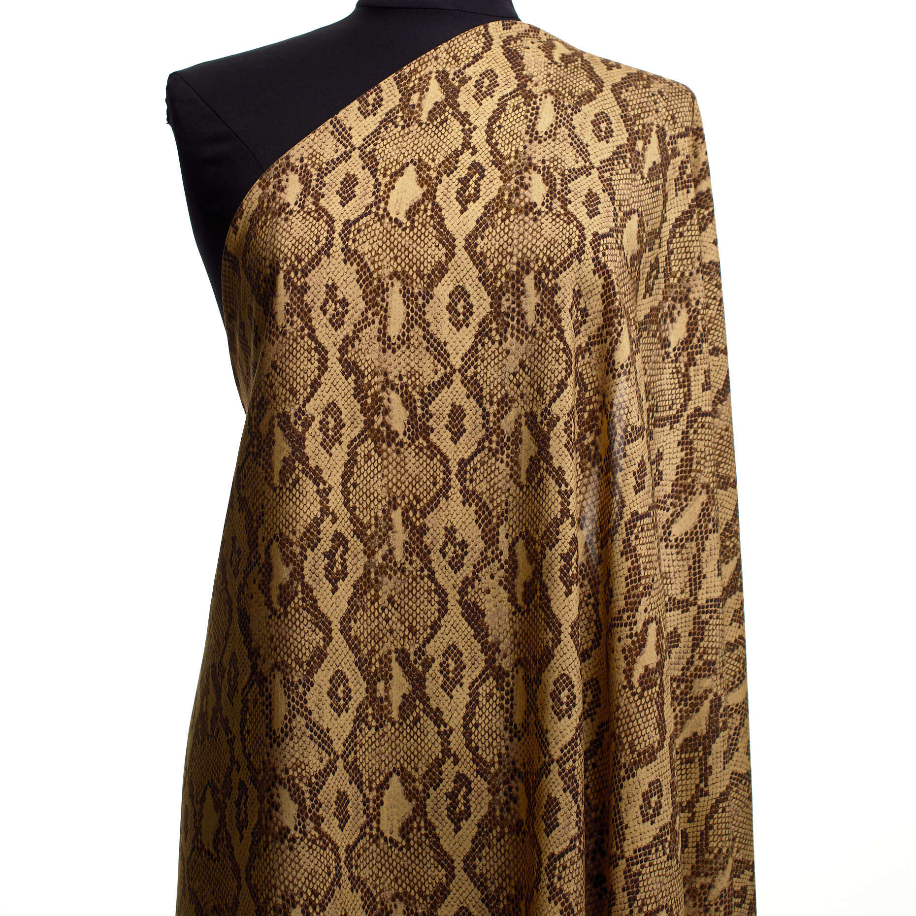 VISCOSE, PRINTED, ALMOND&MAROON (F000043895) - Mannequin