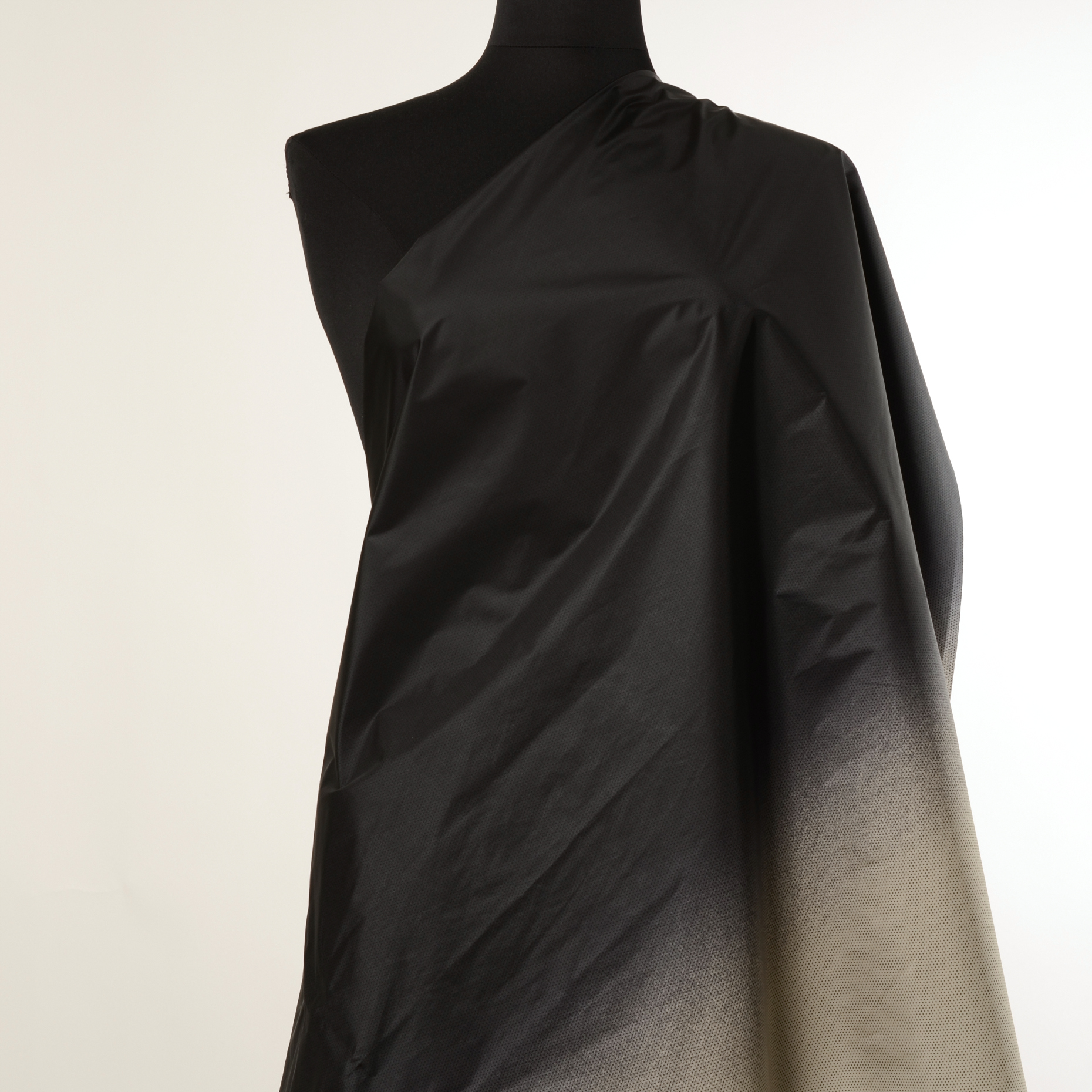 OUTDOOR, NYLON, BLACKENED PEARL (F000018981) - Mannequin