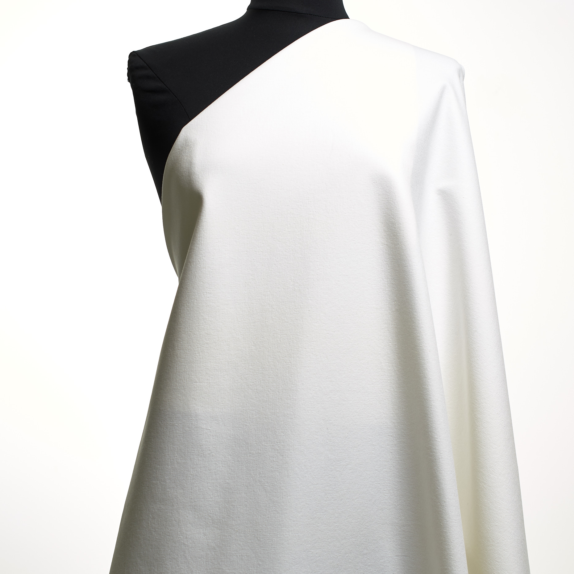 Twill, Baumwolle, Elastik, Brilliant White (F000007656) - Schaufensterpuppe