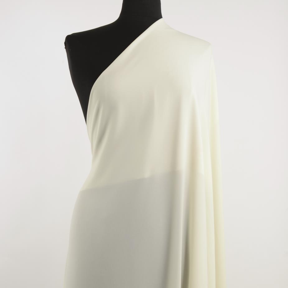  Крепдешин, Antique White (F000029231) - Манекен