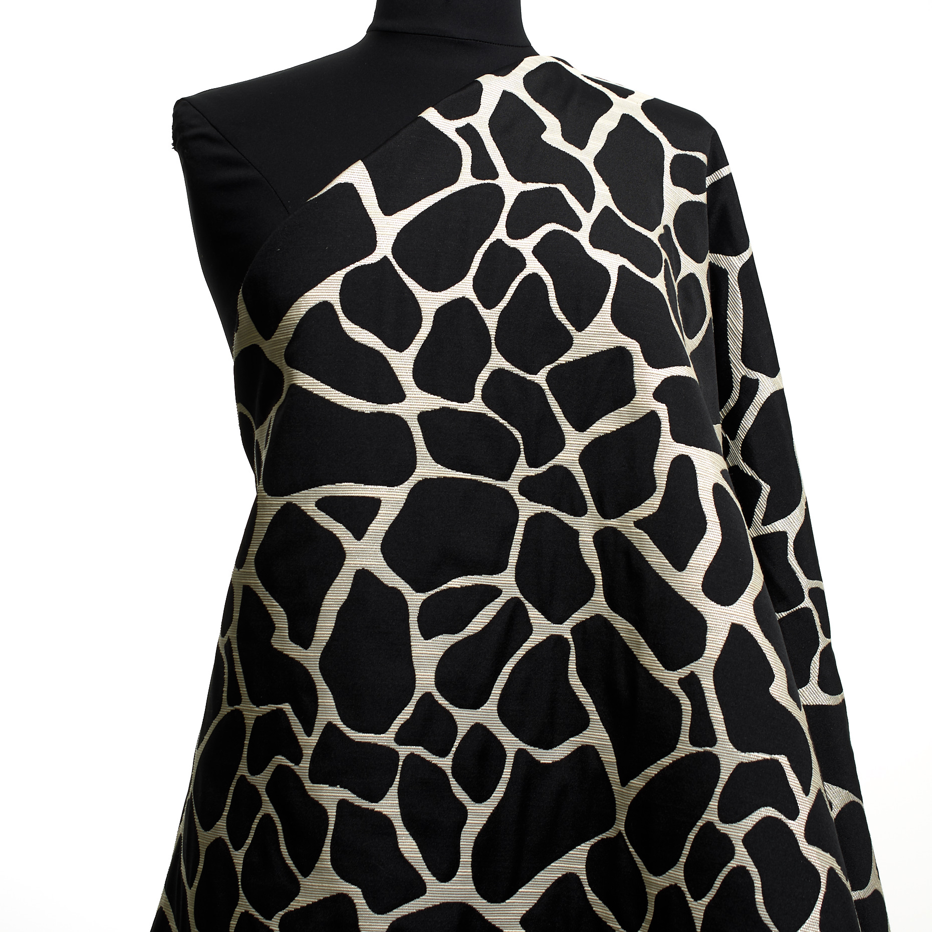 JACQUARD, METALLIC, VANILLA ICE&RAVEN BLACK (F000045543) - Mannequin