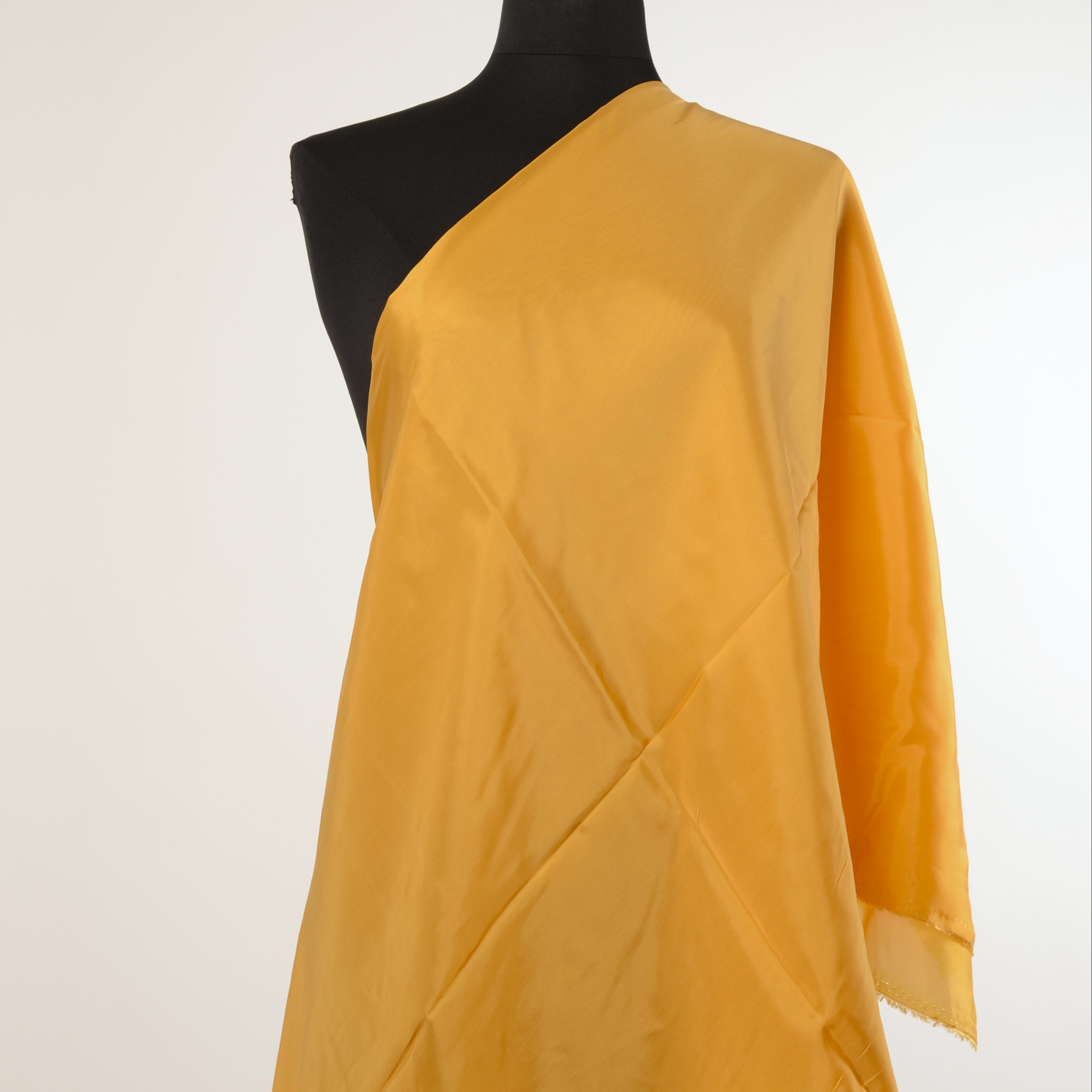 CUPRO, LINING, KUMQUAT (F000003774) - Mannequin