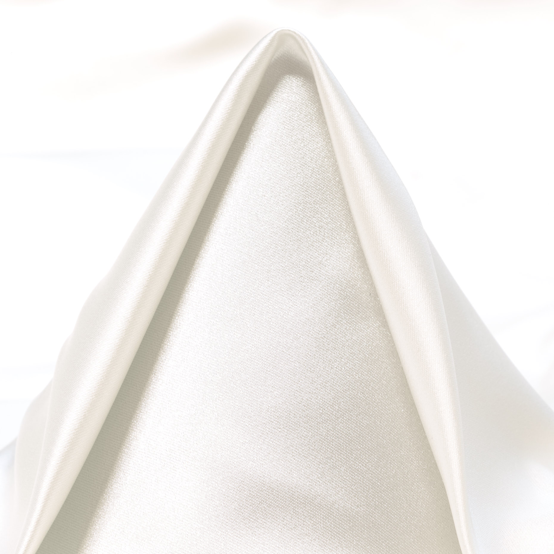 TAFFETA, SATIN, SNOW WHITE