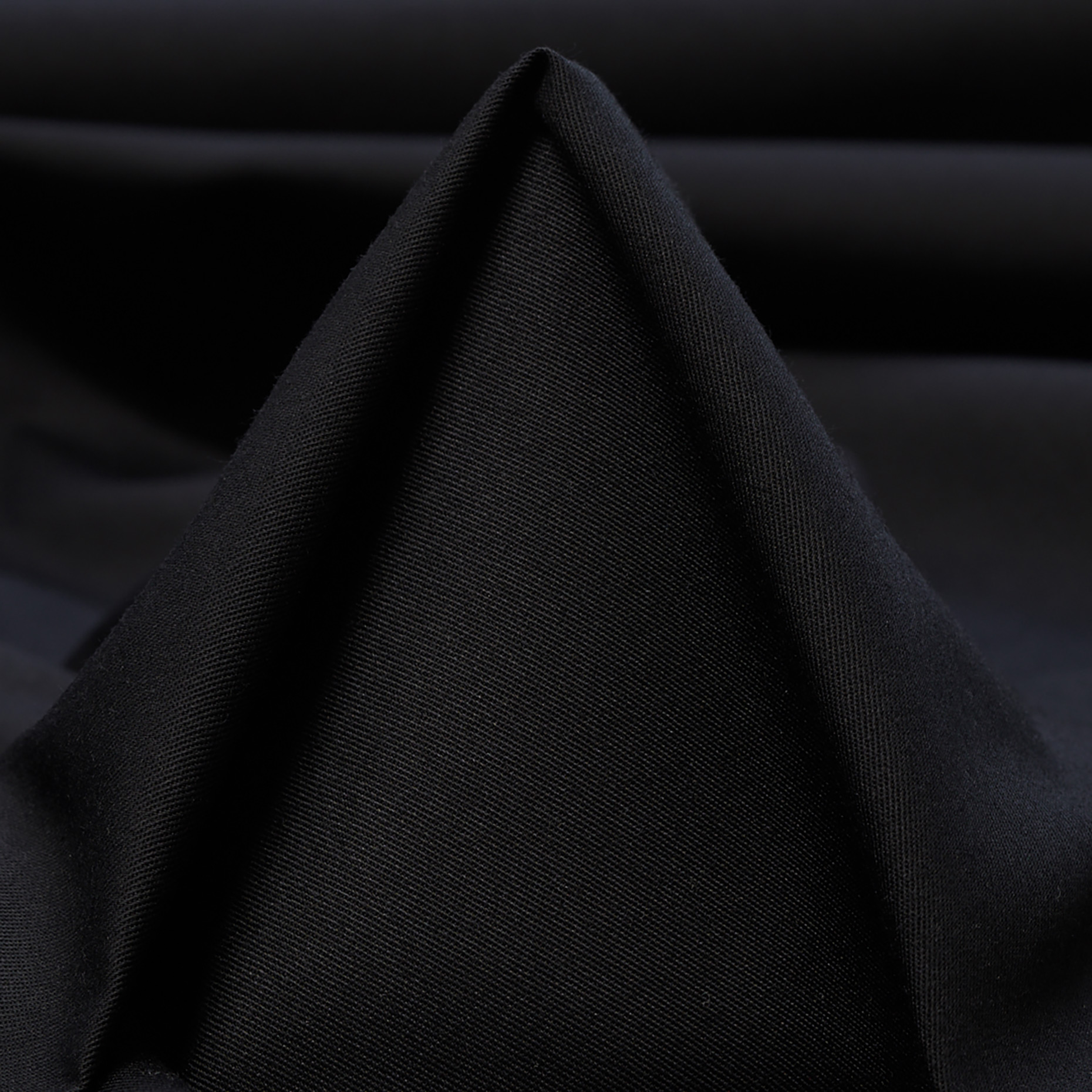 POPLIN, VISCOSE BLEND, RAVEN BLACK (F000034975)