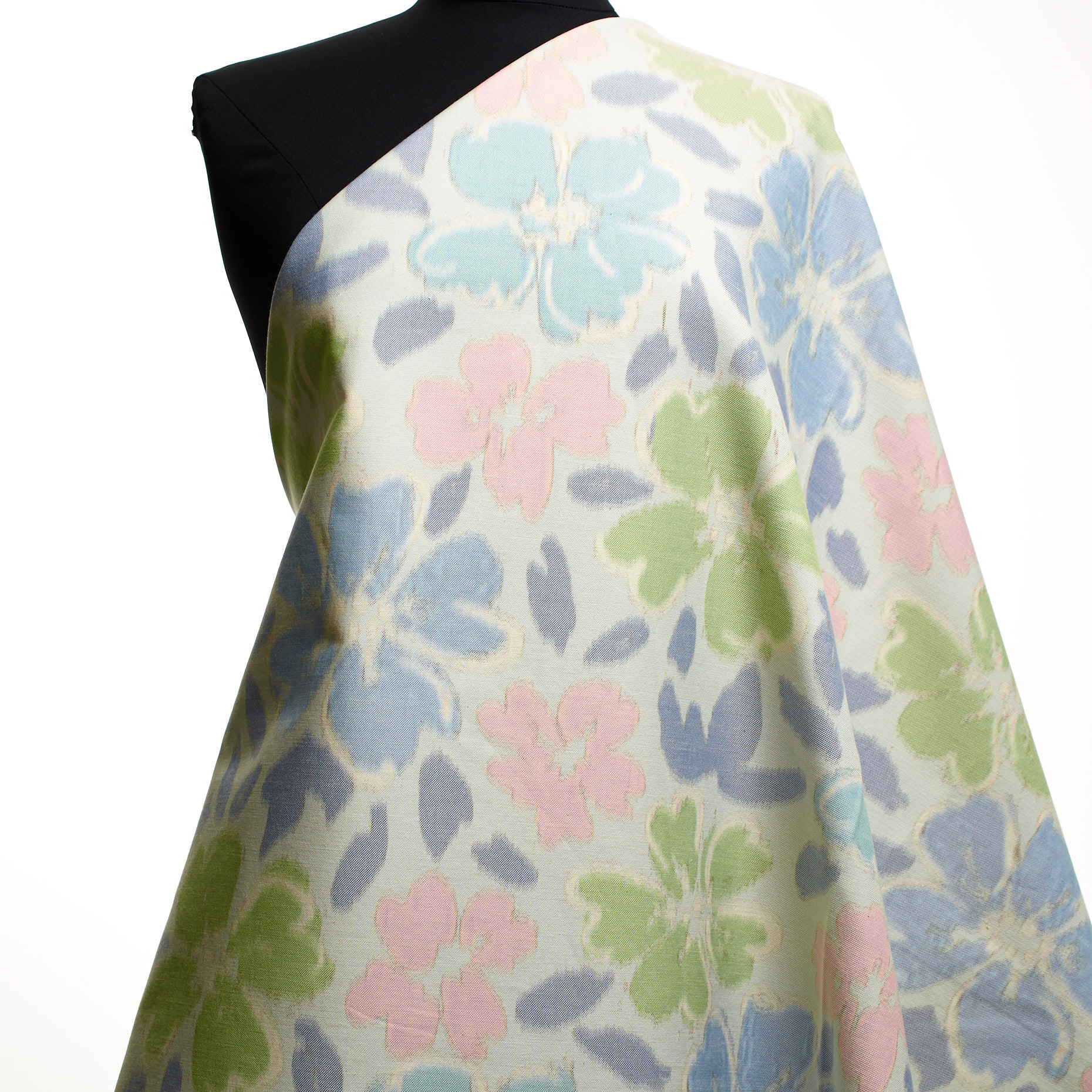 Жаккард , Шине, Цветы, Blushing Bride&Water Lily (P000003010) - Манекен