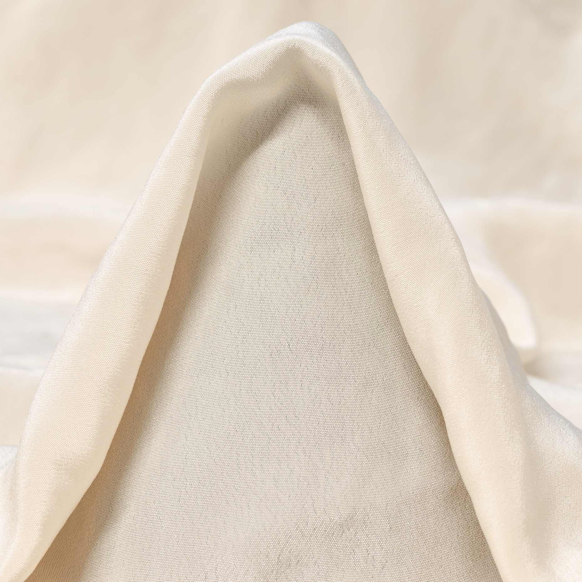 Эффект Шёлка, Ivory