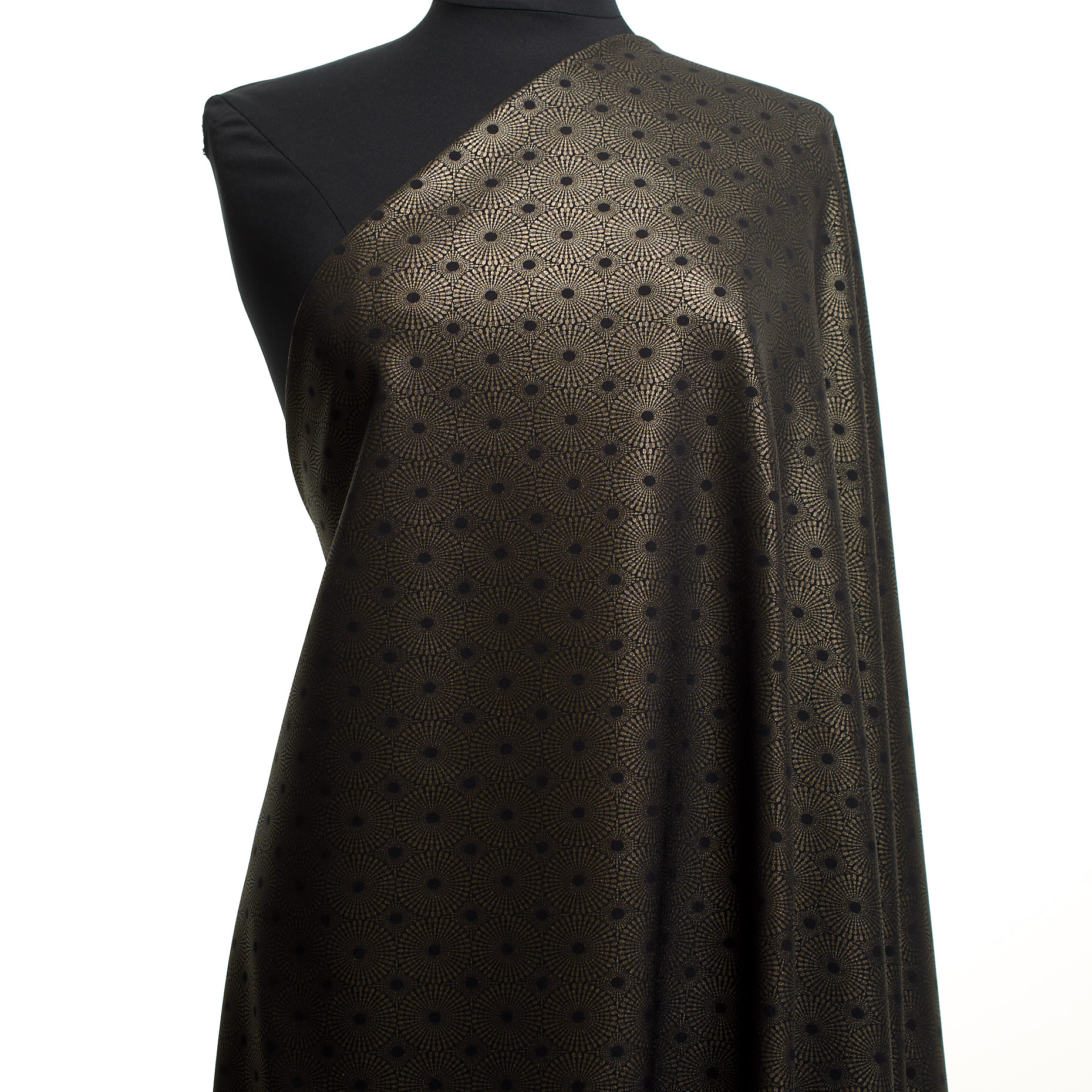 VISCOSE, PRINTED, METALLIC, JET BLACK&SILVER (F000036177) - Mannequin