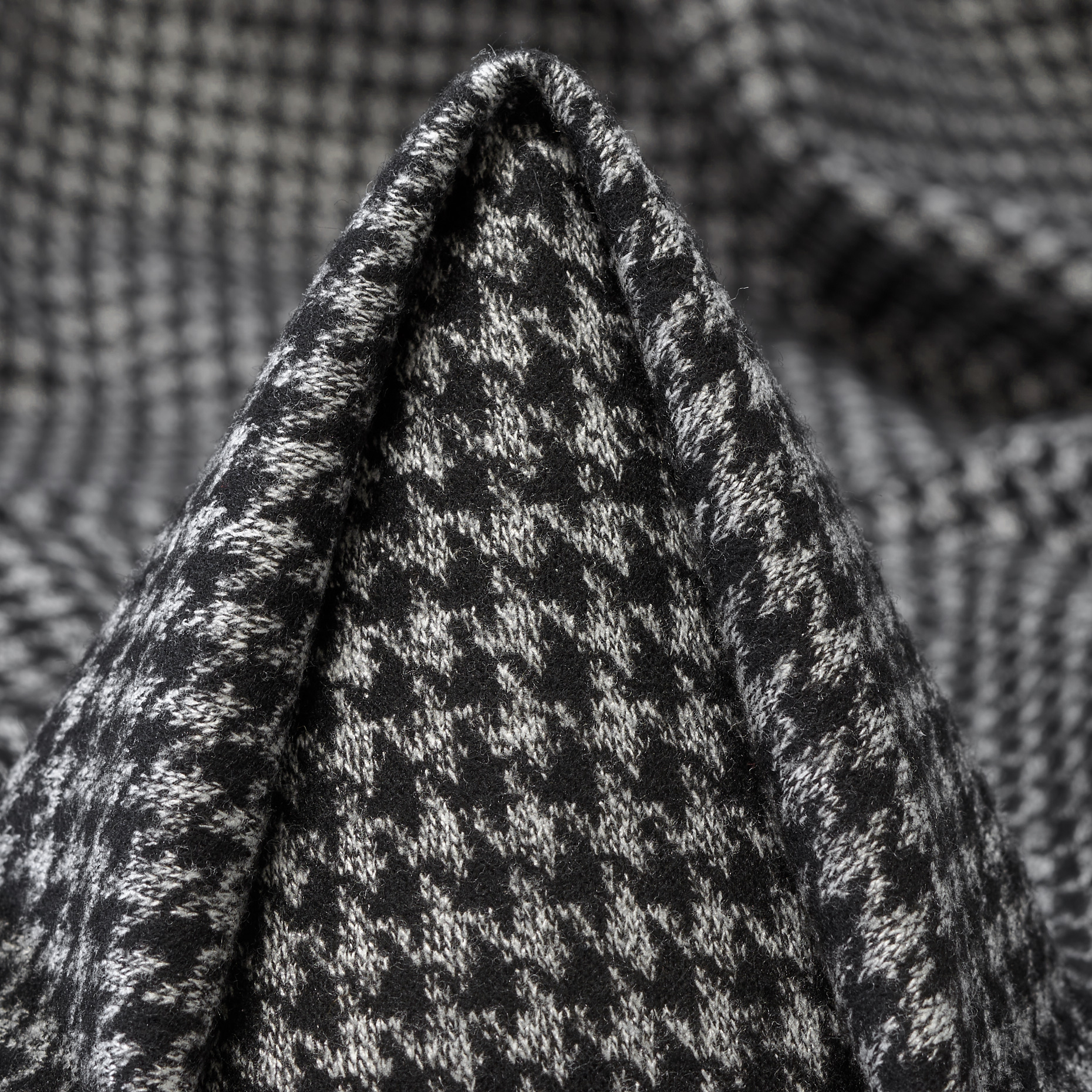 JERSEY, VISCOSE, HOUNDSTOOTH, ANTHRACITE&MIRAGE GRAY (F000047311)