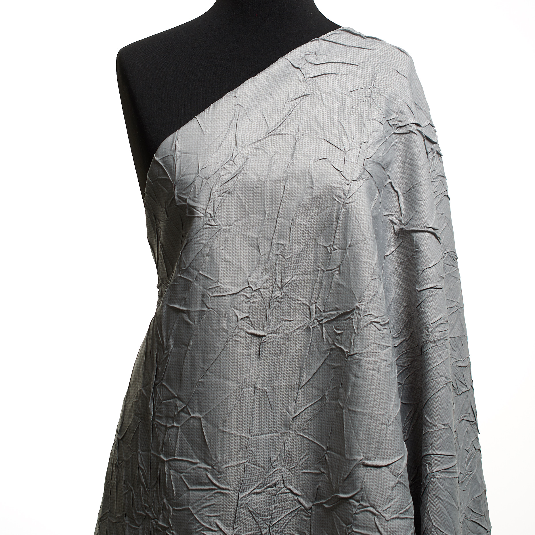 CRASH, VIRGIN WOOL, MICRO DESIGN, CHISELED STONE (T0000772) - Mannequin