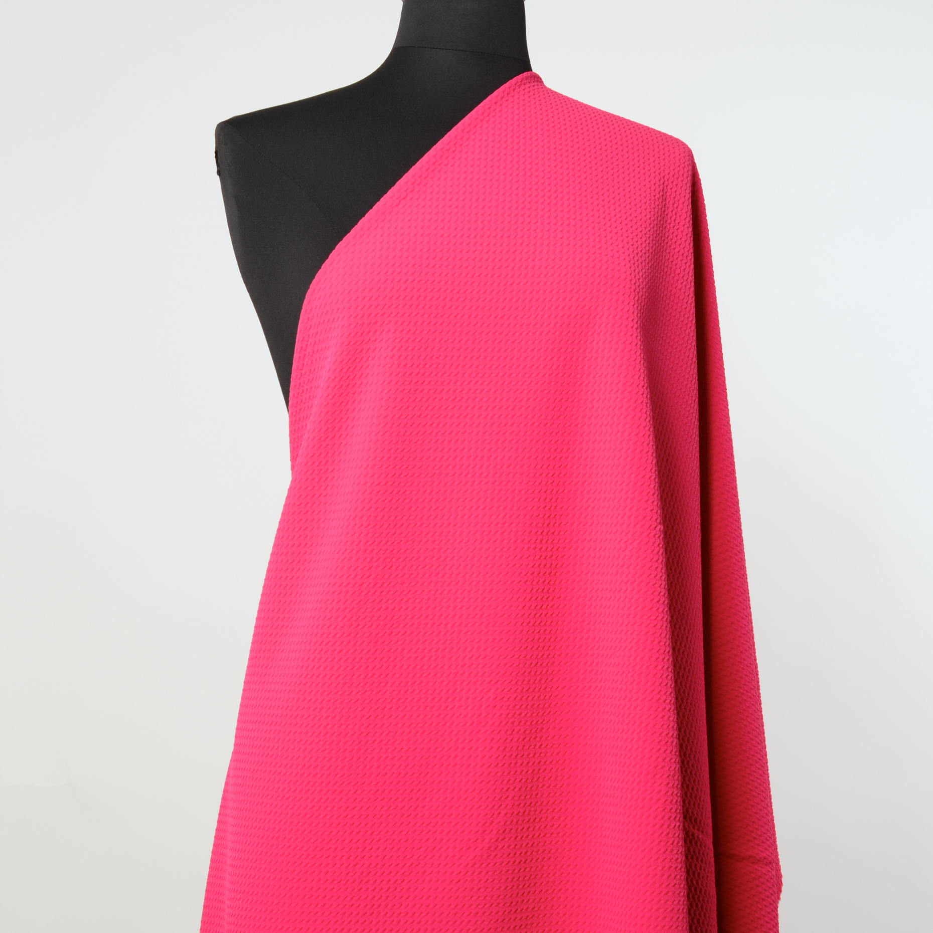 SEERSUCKER, RASPBERRY (F000022203) - Mannequin