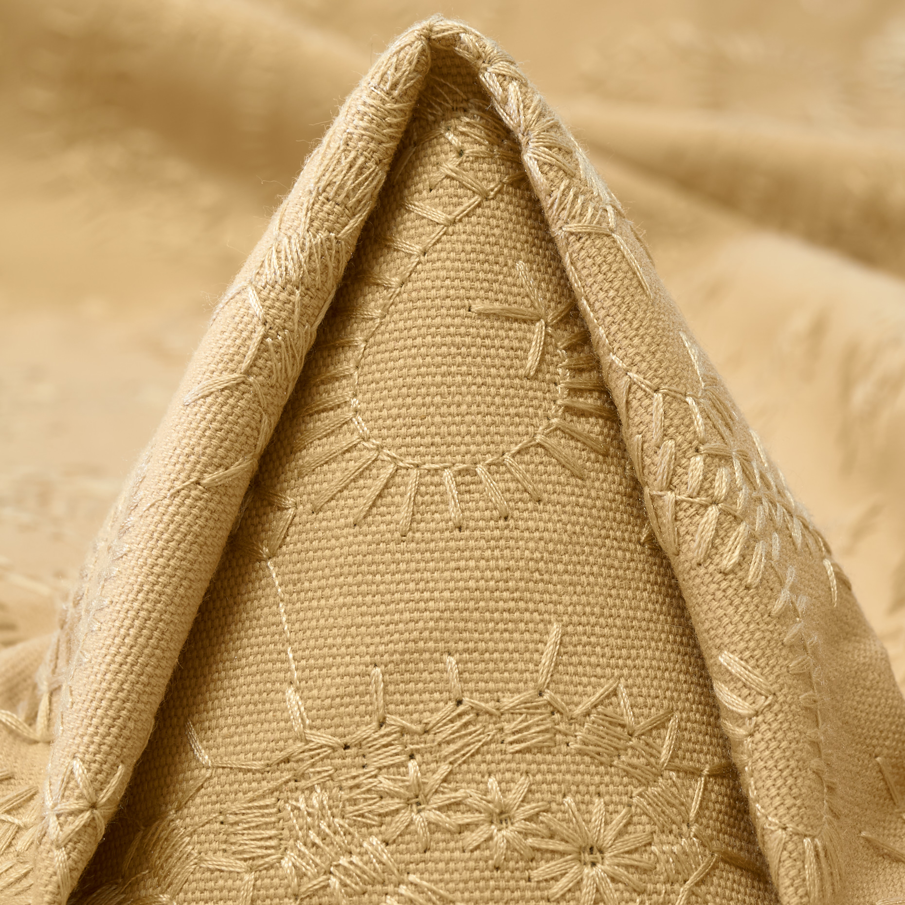 CANVAS, COTTON, EMBROIDERED, IRISH CREAM (F000048766)