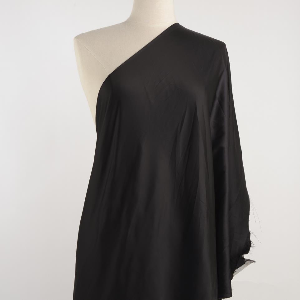 Эффект Шёлка, Raven Black (F000029399) - Манекен