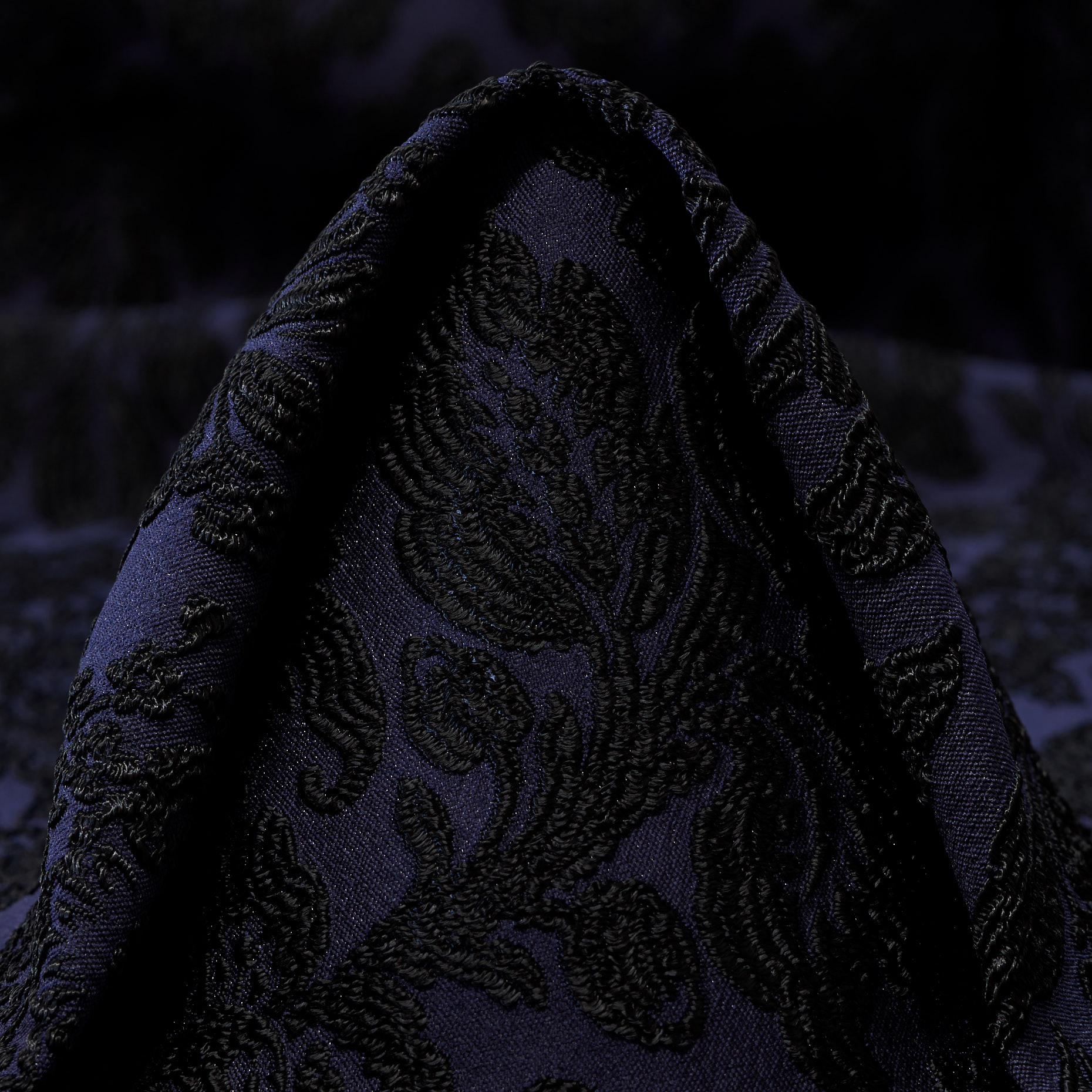 JACQUARD, VISCOSE, FLORAL, BLUE NIGHTS&RAVEN BLACK (F000045991)