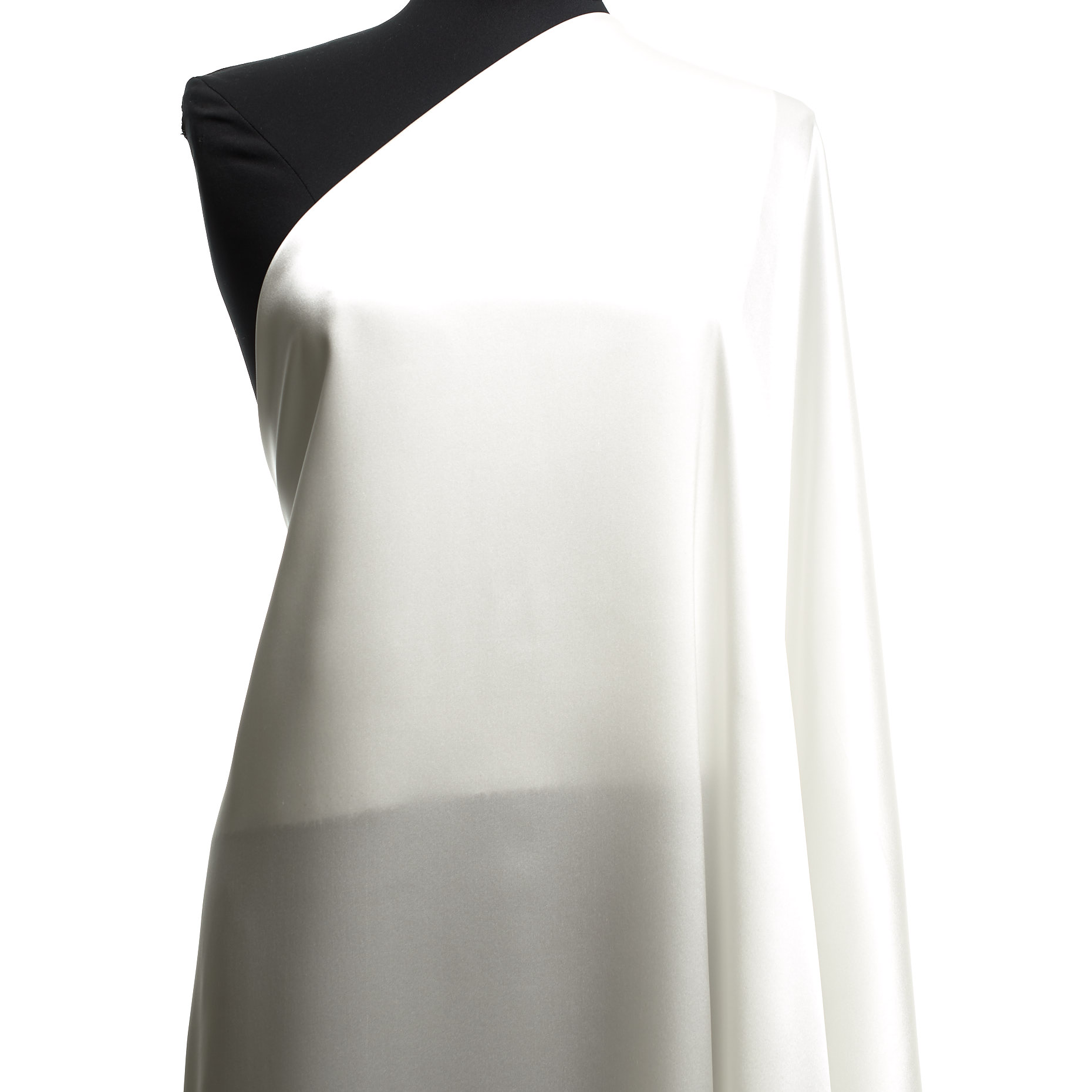 SILK, SATIN, SNOW WHITE (B0000061) - Mannequin