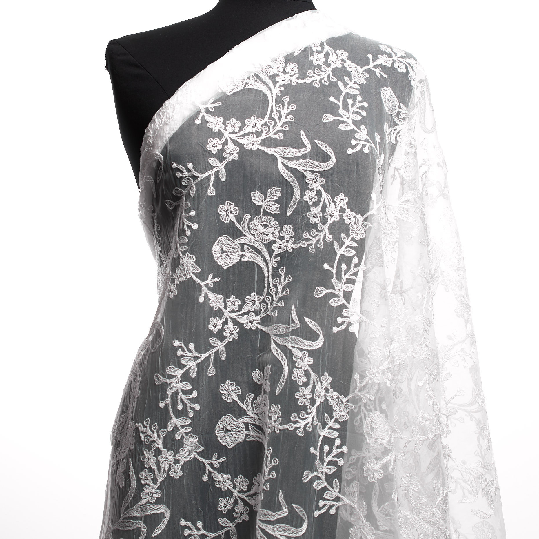 ORGANZA, EMBROIDERED, FLORAL, SNOW WHITE (B0000036) - Mannequin