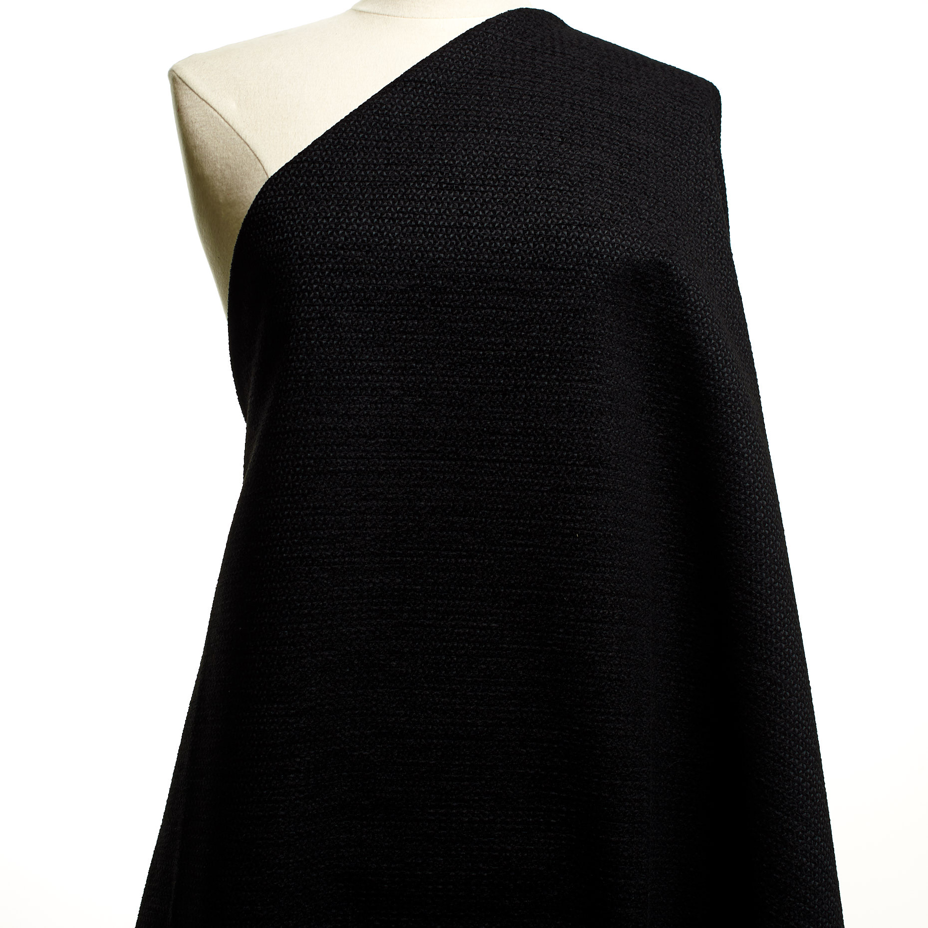 BOUCLÉ, MICRO STRUCTURE, RAVEN BLACK (P000002920) - Mannequin
