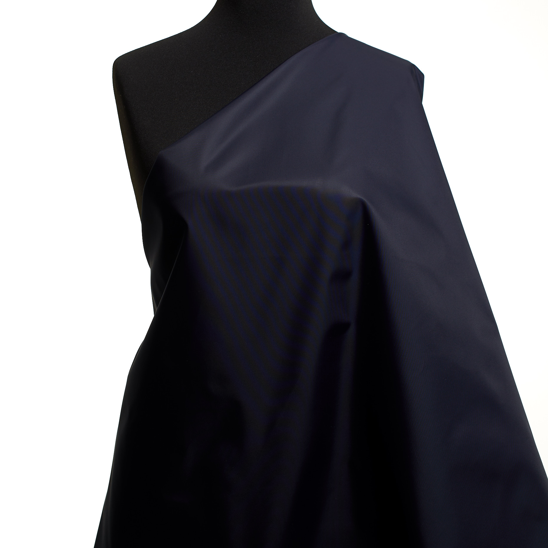 OUTDOOR, TWILL, BONDED, BLACK IRIS (F000049017) - Mannequin