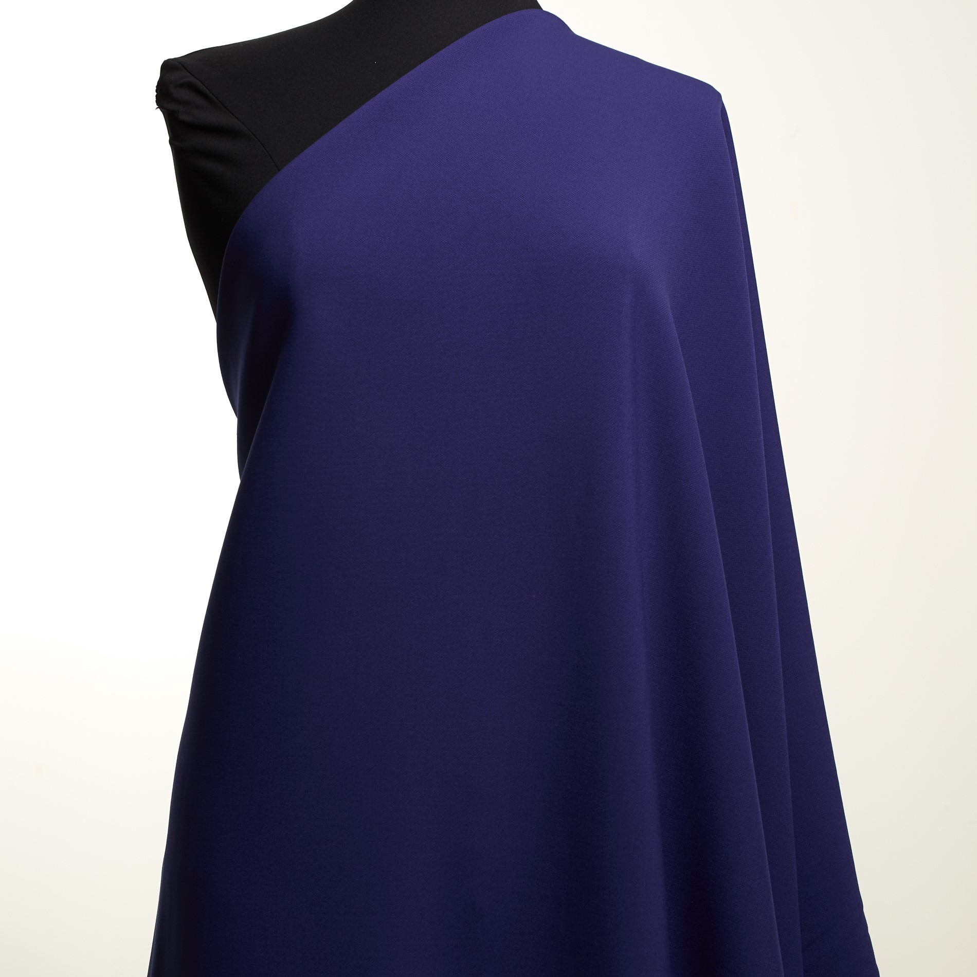 Techno Stretch, Viscose Mixte, Deep Ultramarine (F000033123) - Mannequin