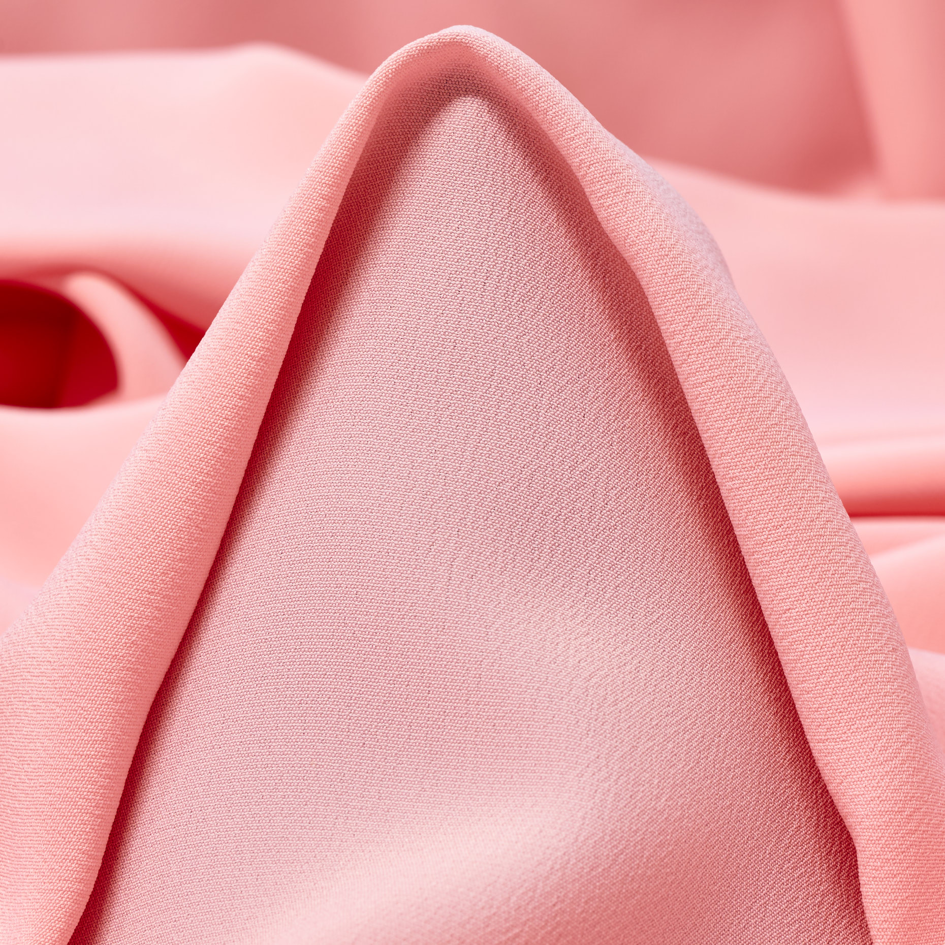 CRÊPE, SILK, STRAWBERRY CREAM (F000042787)