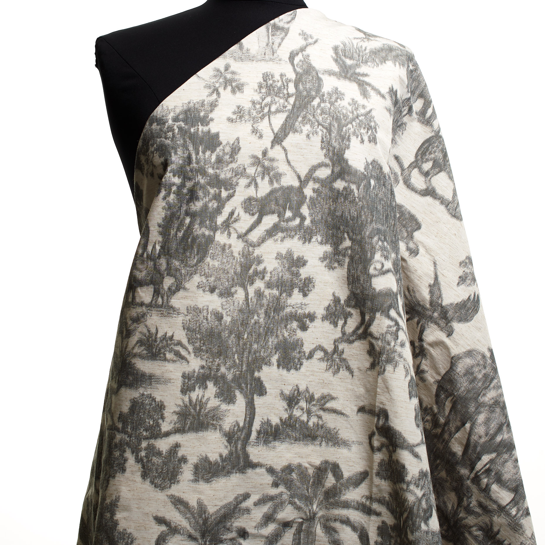 TAFFETA, CHINÉ, ANIMAL, SKYROCKET&NIMBUS CLOUD (P000002790) - Mannequin