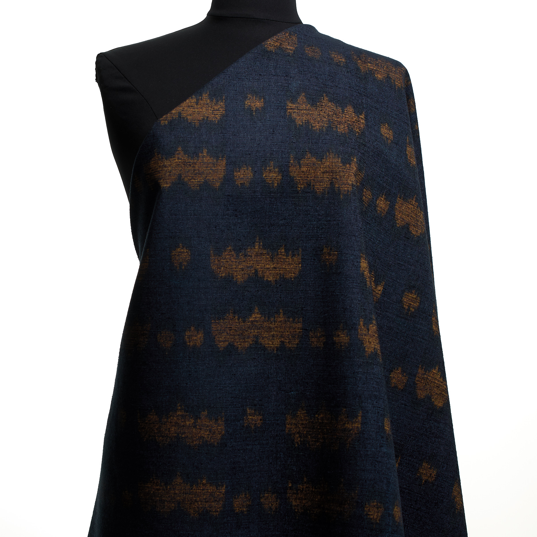 JACQUARD, COTTON BLEND, FOLKSTONE GRAY&TAN (F000048243) - Mannequin