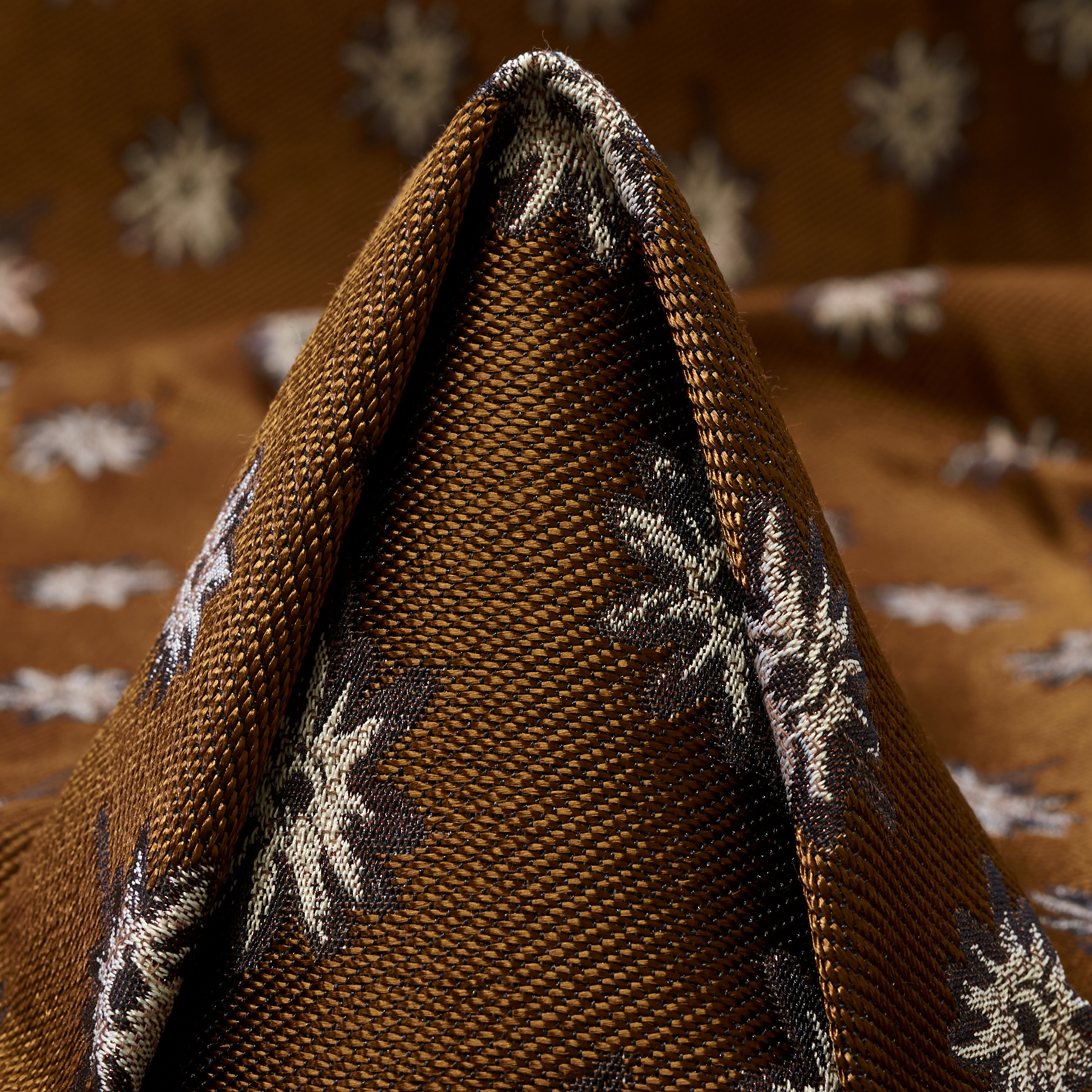 JACQUARD, FLORAL, COPPER&WHITE ONYX (P000005030)