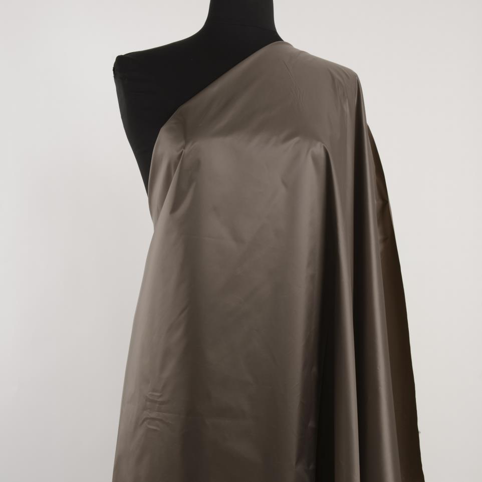 OUTDOOR, COFFEE QUARTZ (F000030418) - Mannequin