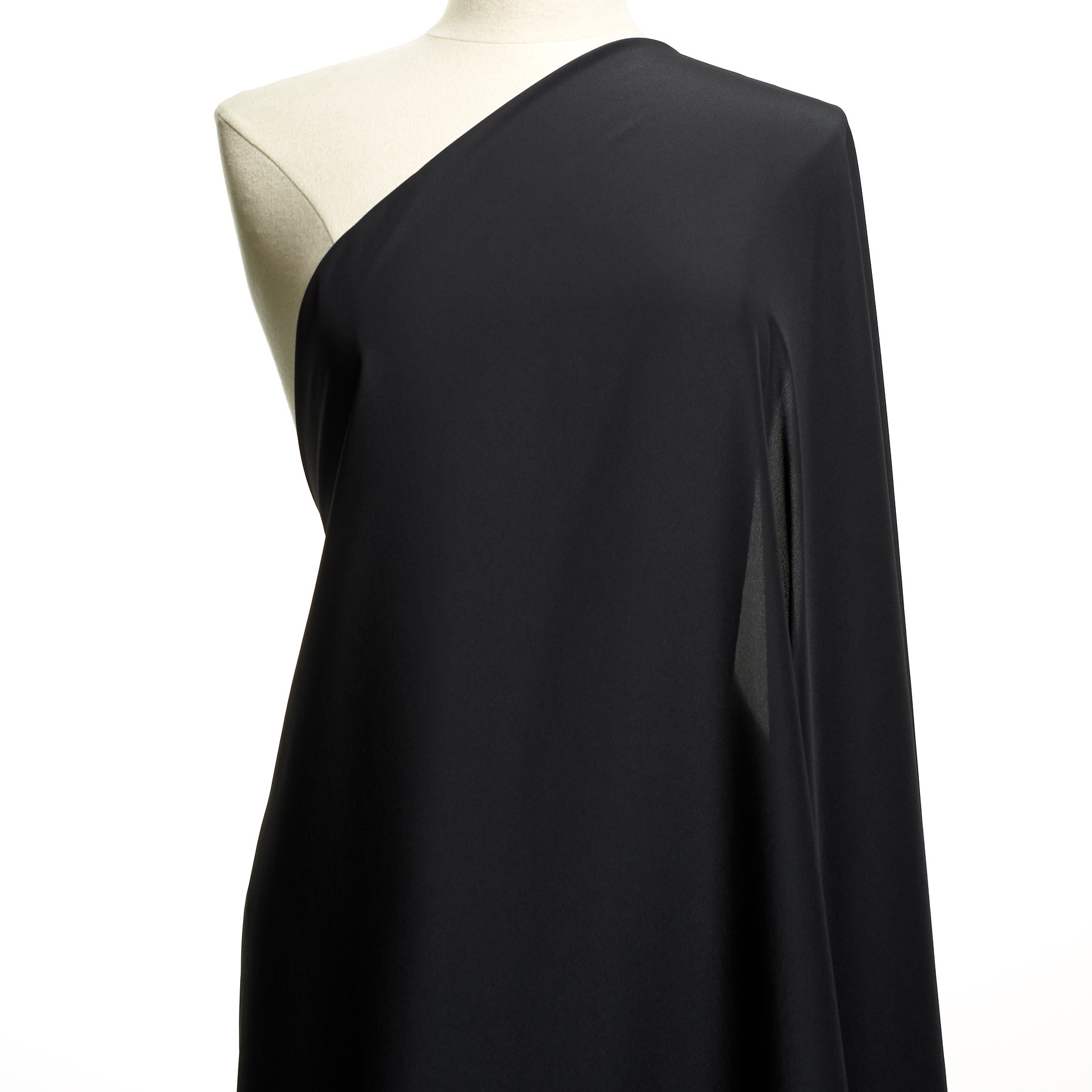 CRÊPE, RAVEN BLACK (F000039391) - Mannequin