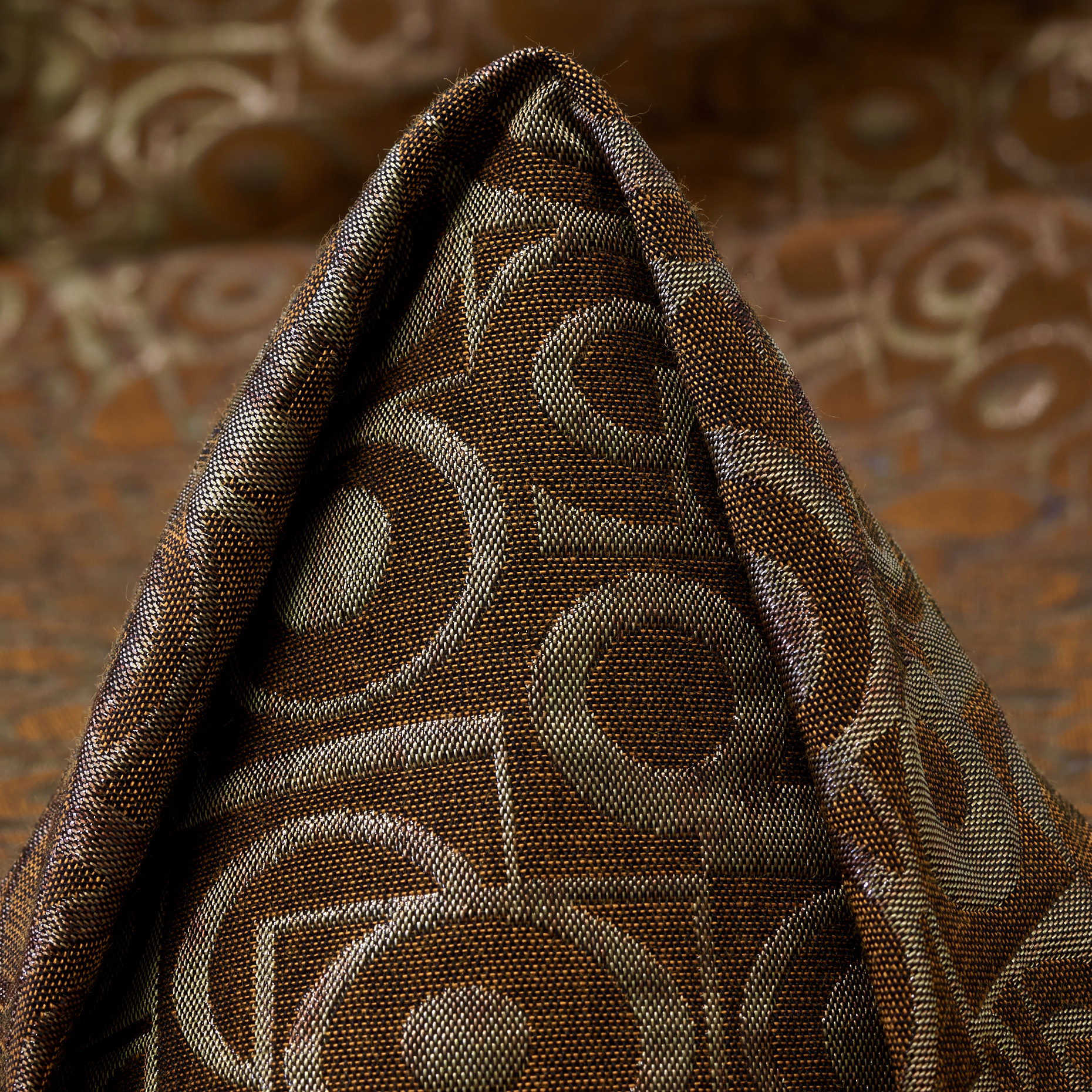 JACQUARD, COTTON, TOBACCO BROWN