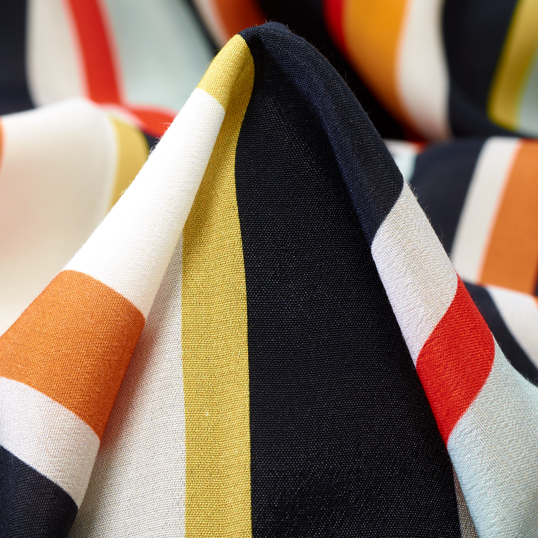 CRÊPE, VISCOSE, STRIPES, WHITE JADE (F000040014)