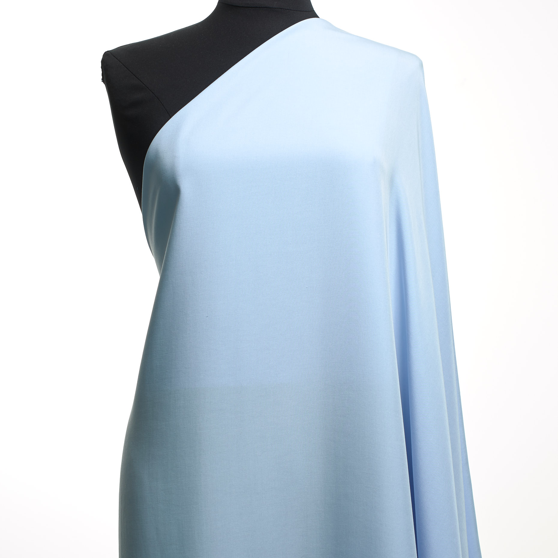 TENCEL, TWILL, ICE WATER (P000002100) - Mannequin
