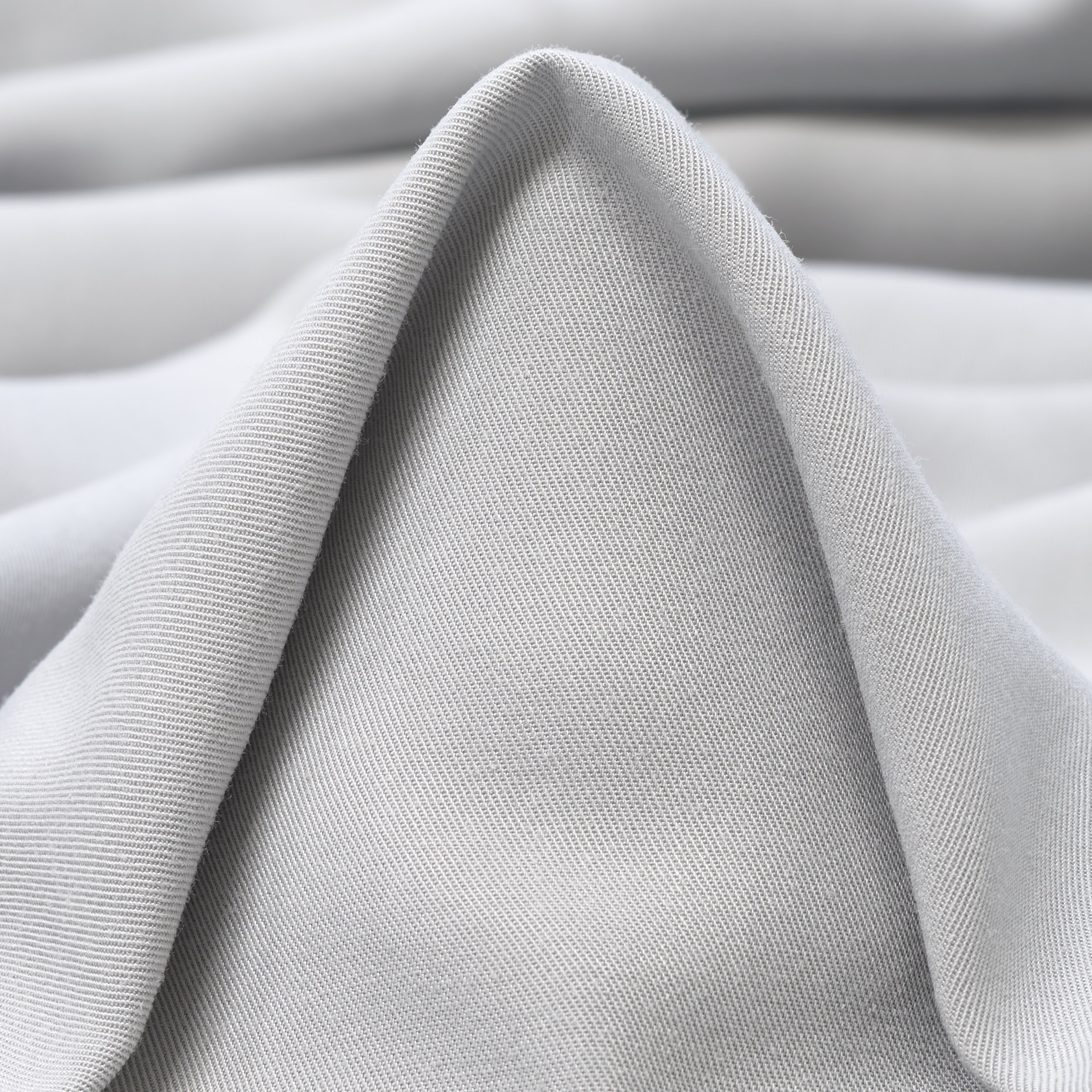 TENCEL, TWILL, GLACIER GRAY (P000002080)