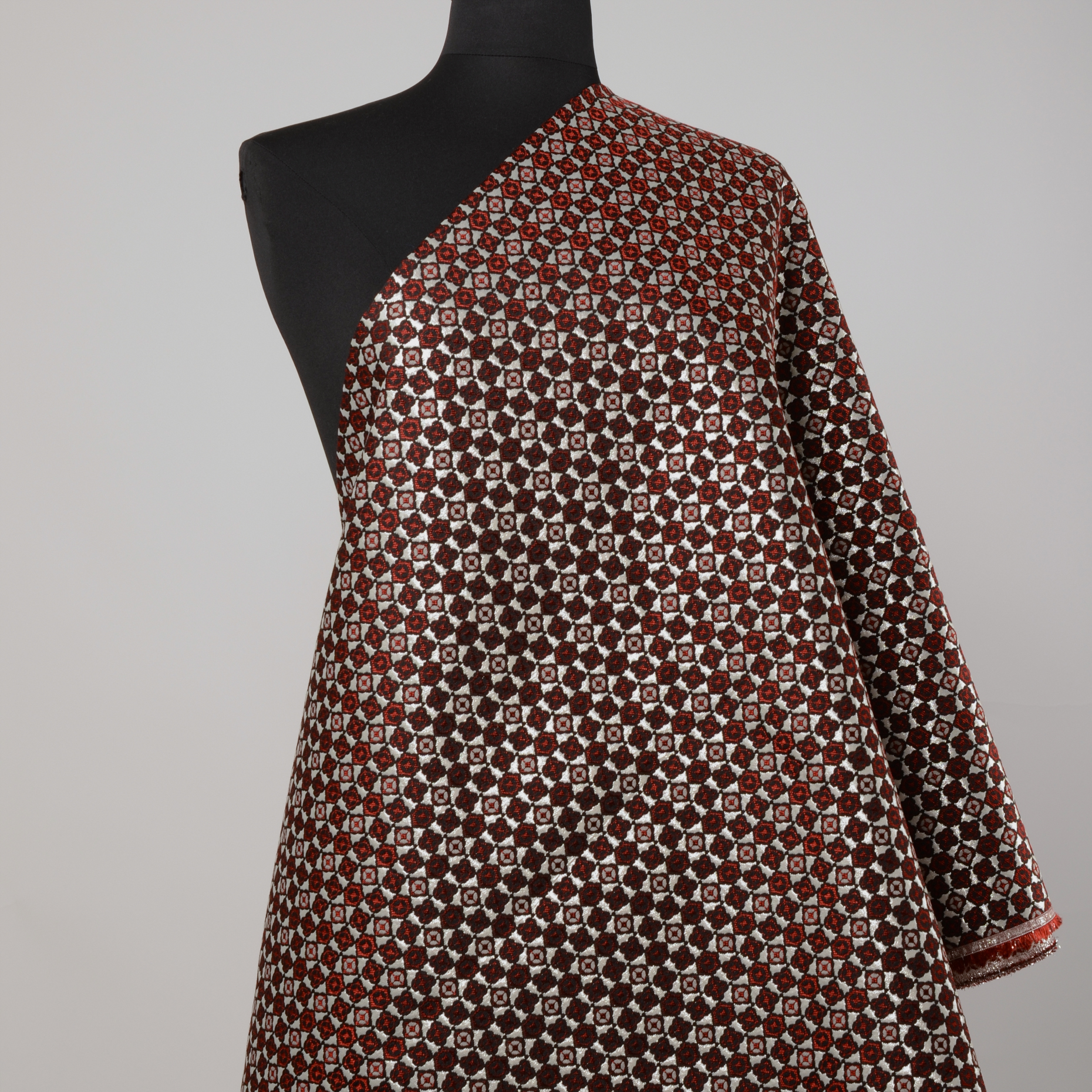 Jacquard, Lúrex, Lipstick&Silver (F000030469) - Maniquí