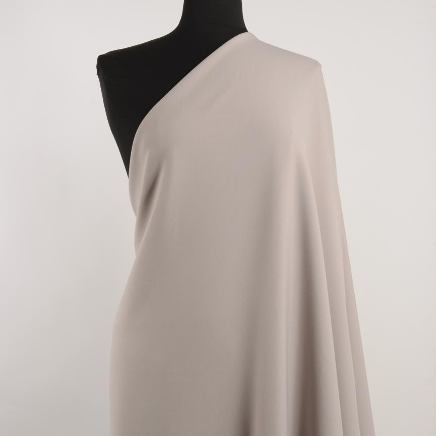 CRÊPE, VISCOSE BLEND, ELASTIC, SILVER GRAY (F000028425) - Mannequin