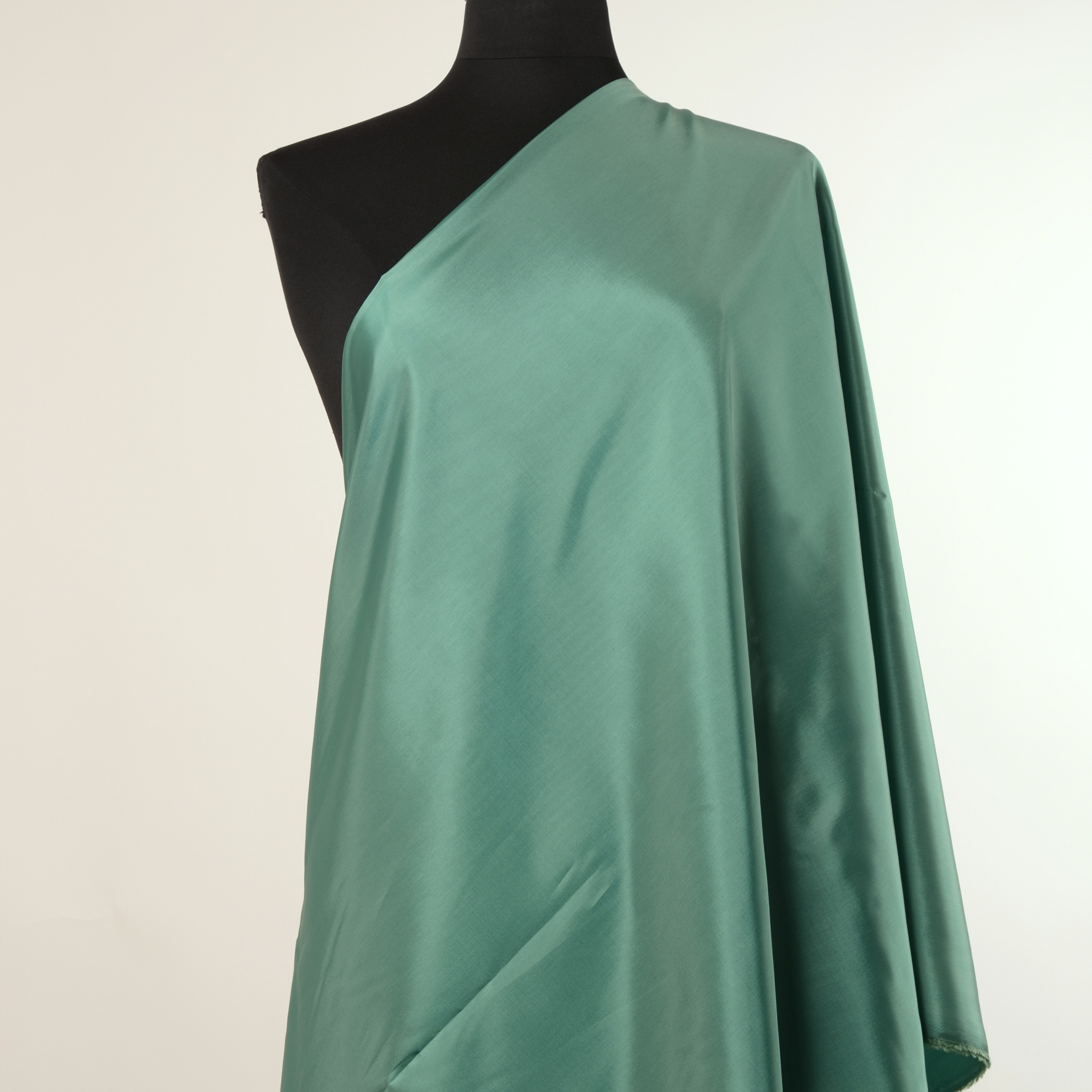 LINING, CUPRO, PALE EMERALD (F000019699) - Mannequin