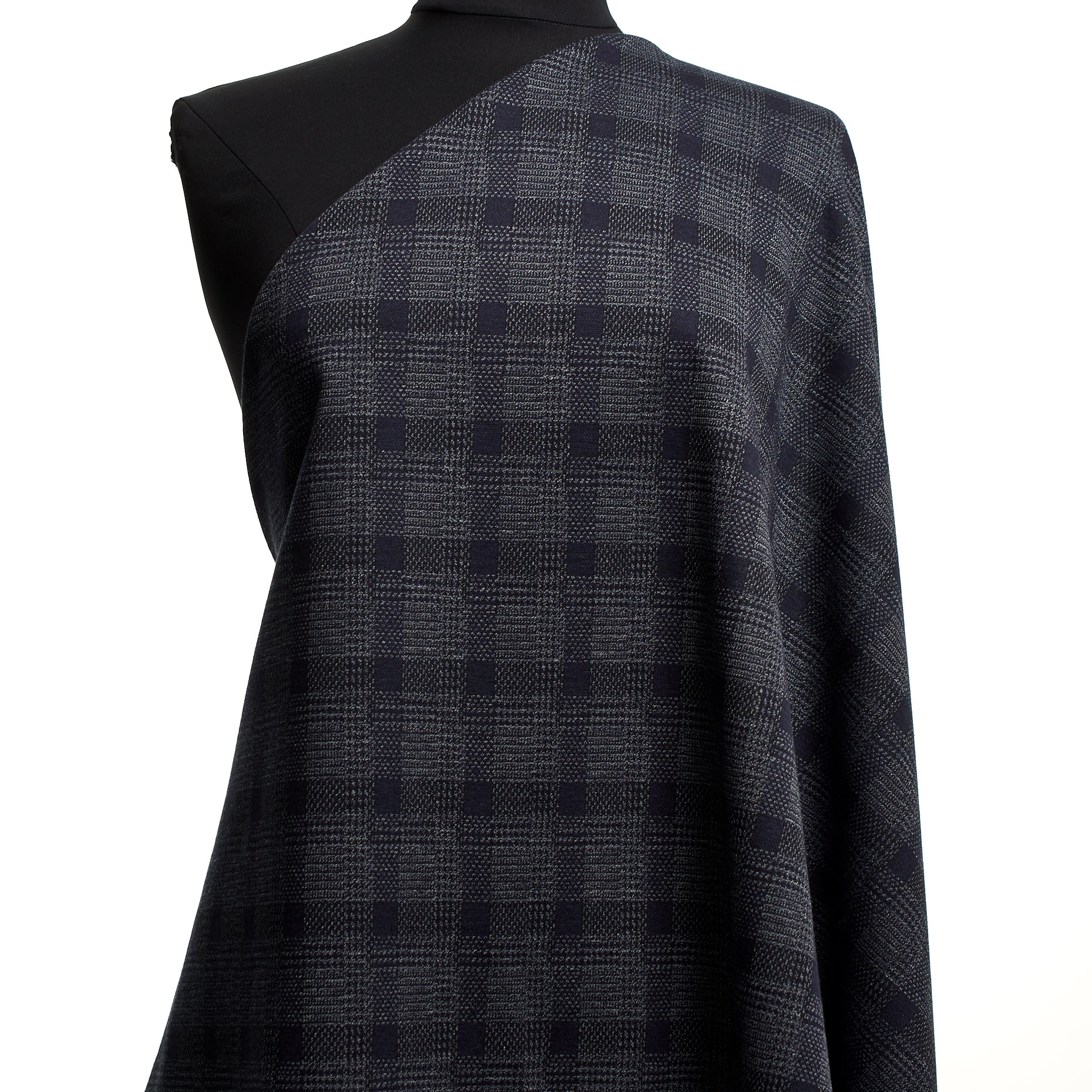 Трикотаж, Жаккард , Смесовая Вискоза, Black Iris (F000044642) - Манекен