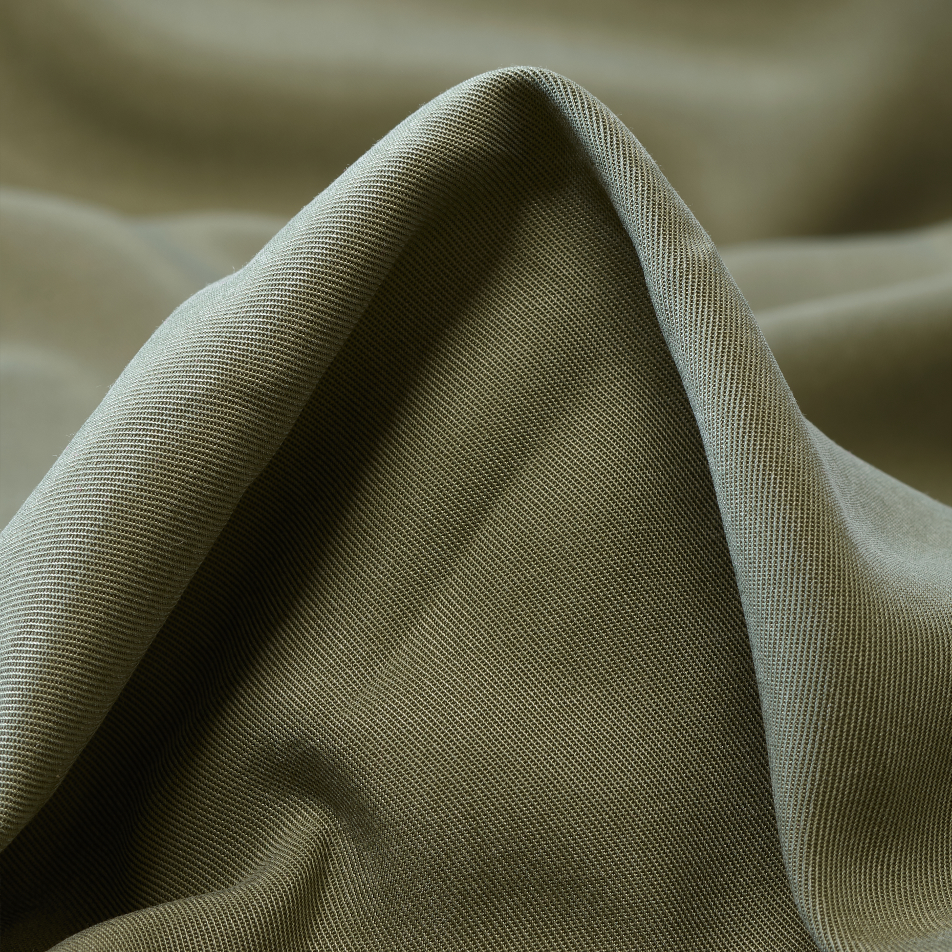 TENCEL, TWILL, BURNT OLIVE (P2-0001850)