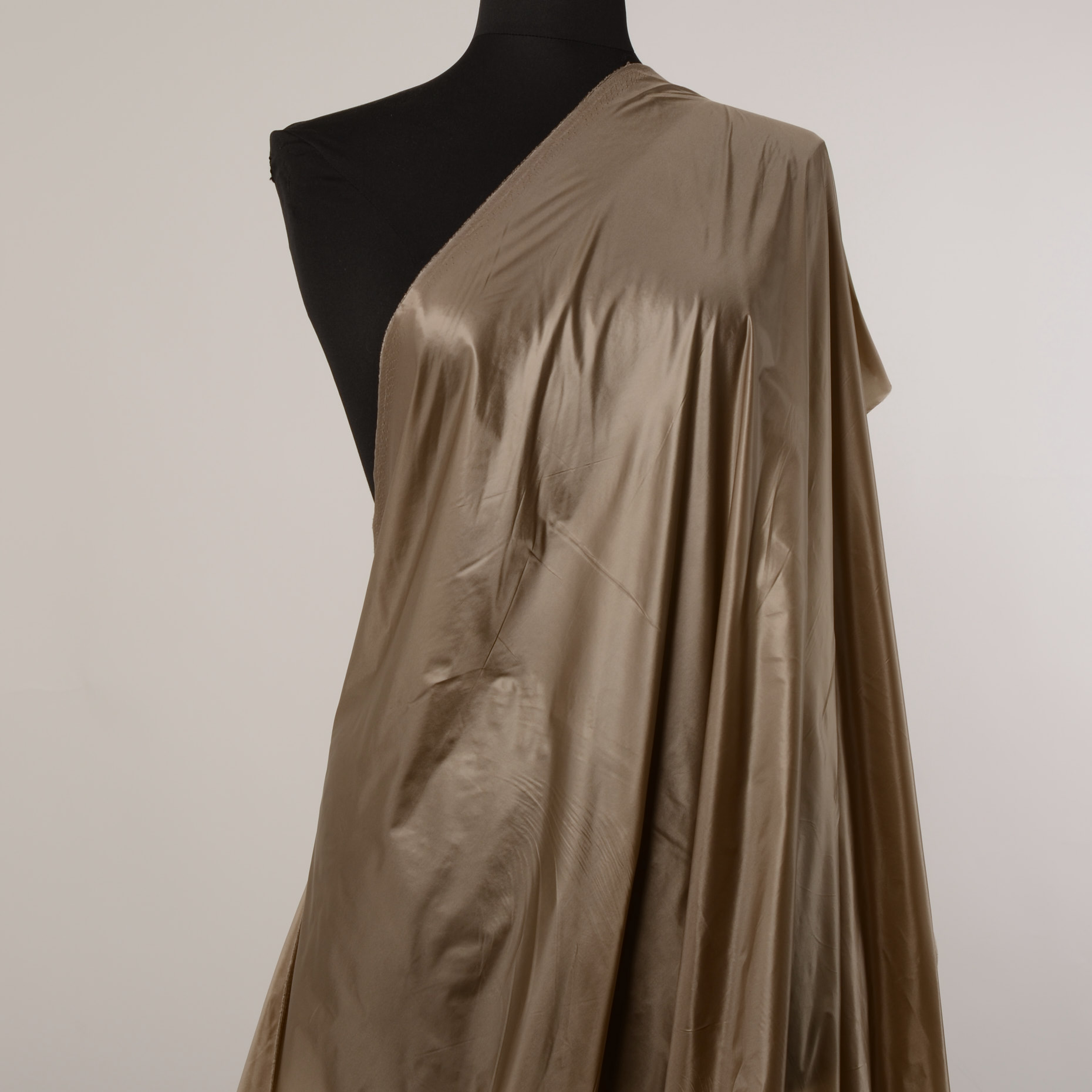 OUTDOOR, NYLON, SHINY, DUSTY TAUPE (F000023024) - Mannequin