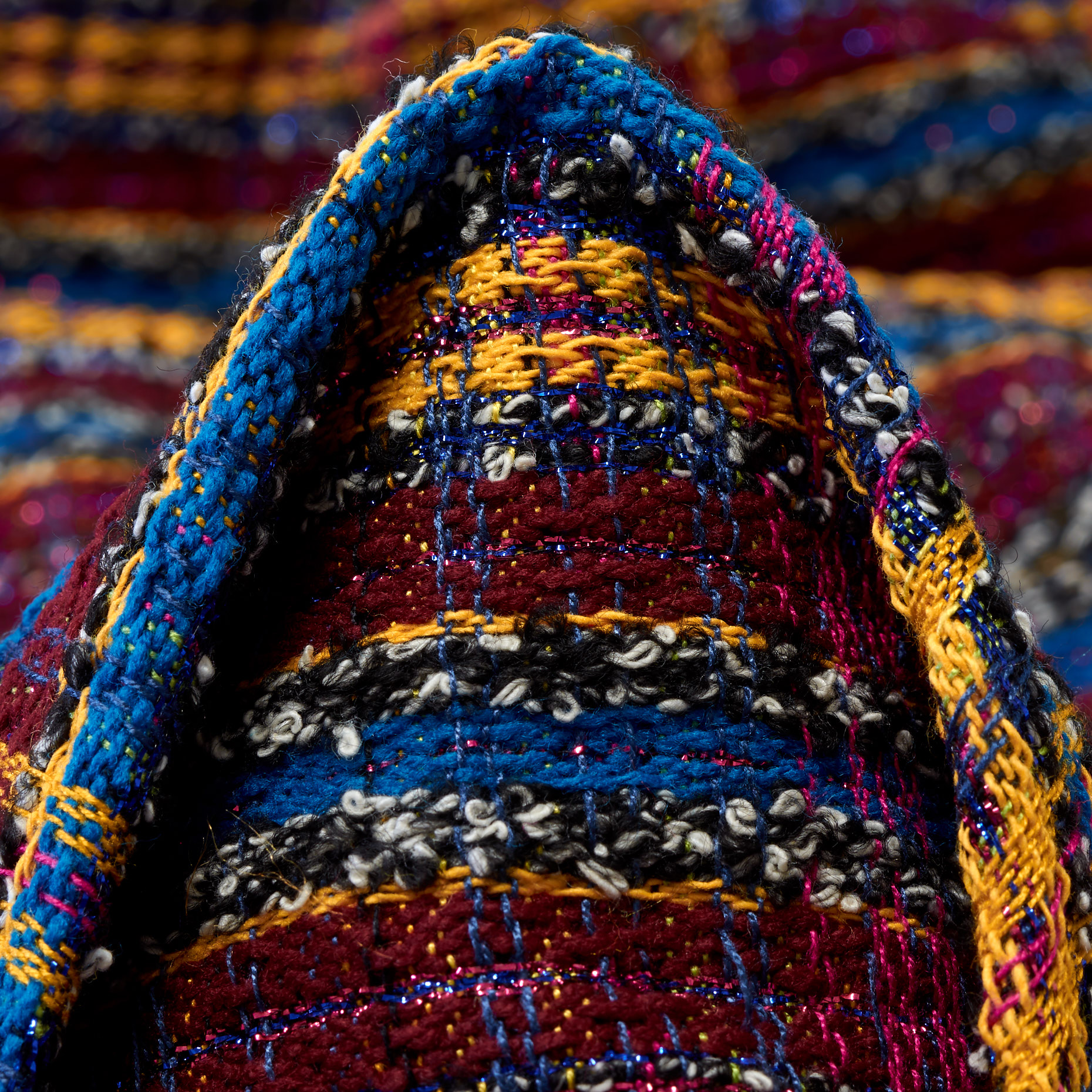 BOUCLÉ, VISCOSE BLEND, LUREX, METHYL BLUE&MERLOT (P000002740)