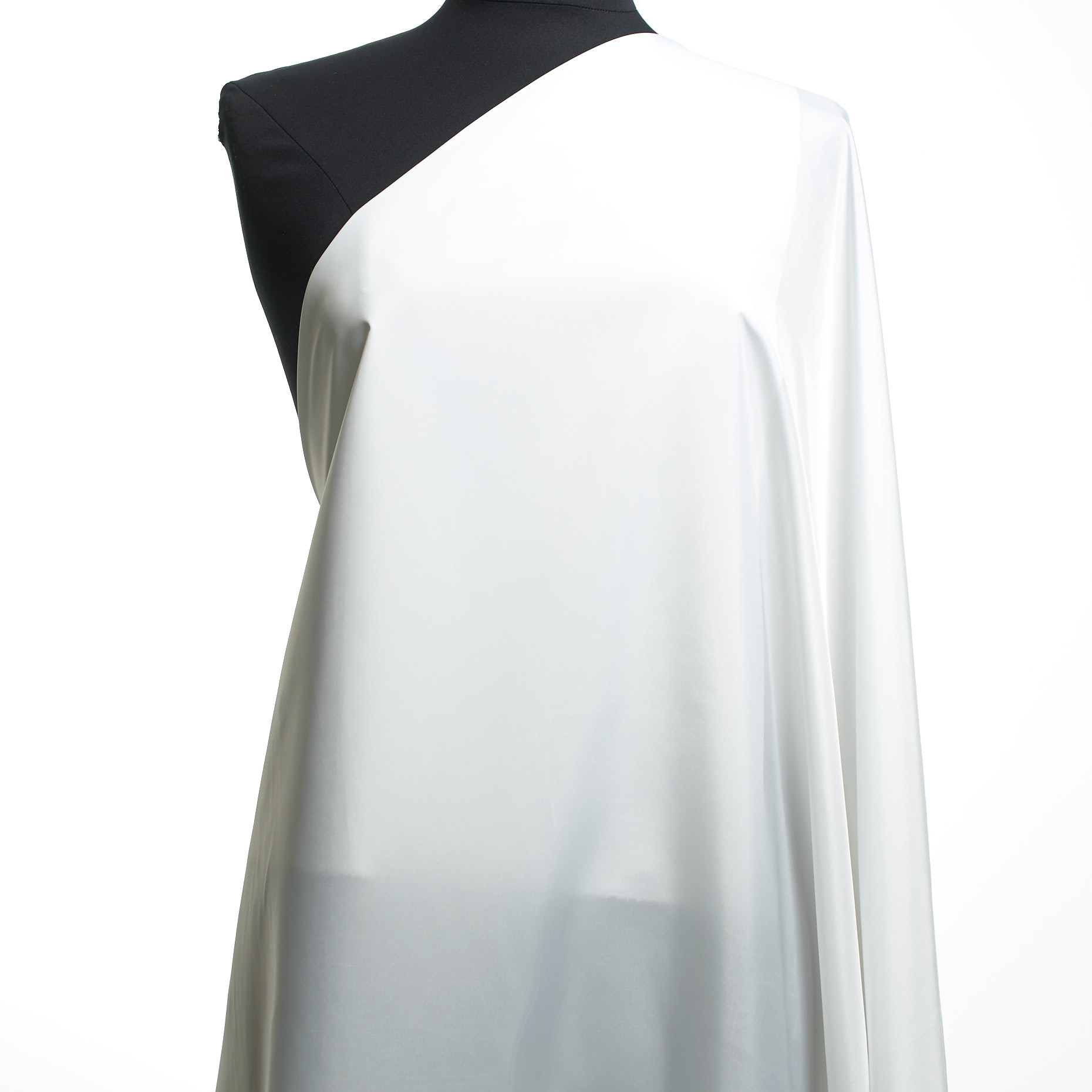 OUTDOOR, NYLON, BRILLIANT WHITE (F000037210) - Mannequin