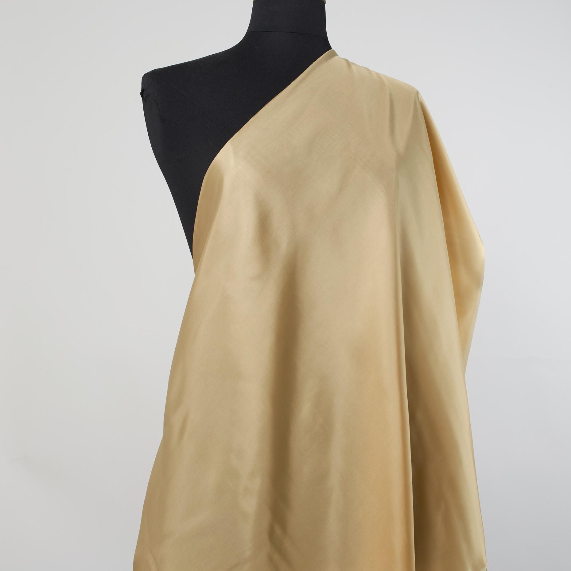 CUPRO, LINING, SAND (F000021423) - Mannequin