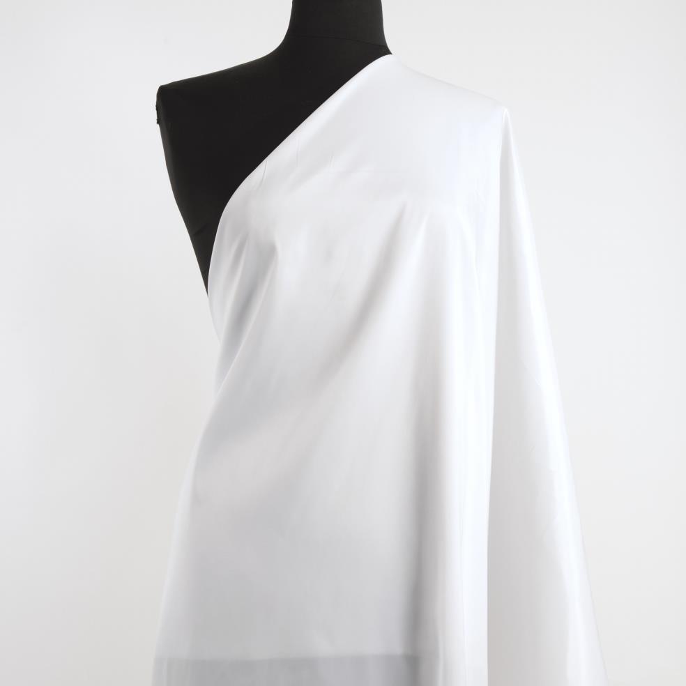 SATIN, STRETCH, ELASTIC, BRILLIANT WHITE (F000028934) - Mannequin